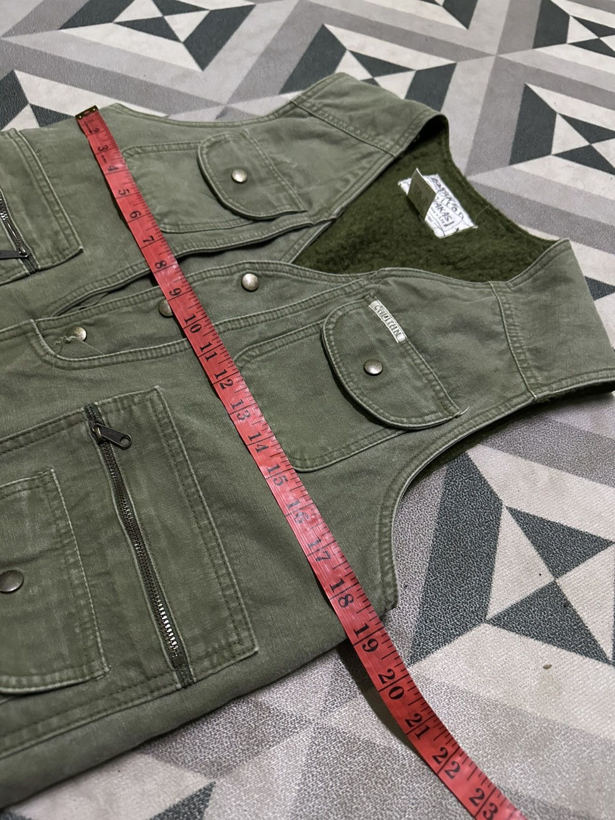 Japanese Brand Vintage 1984 Capitan green utility vest in sherpa lining Size US S / EU 44-46 / 1 - 6 Thumbnail
