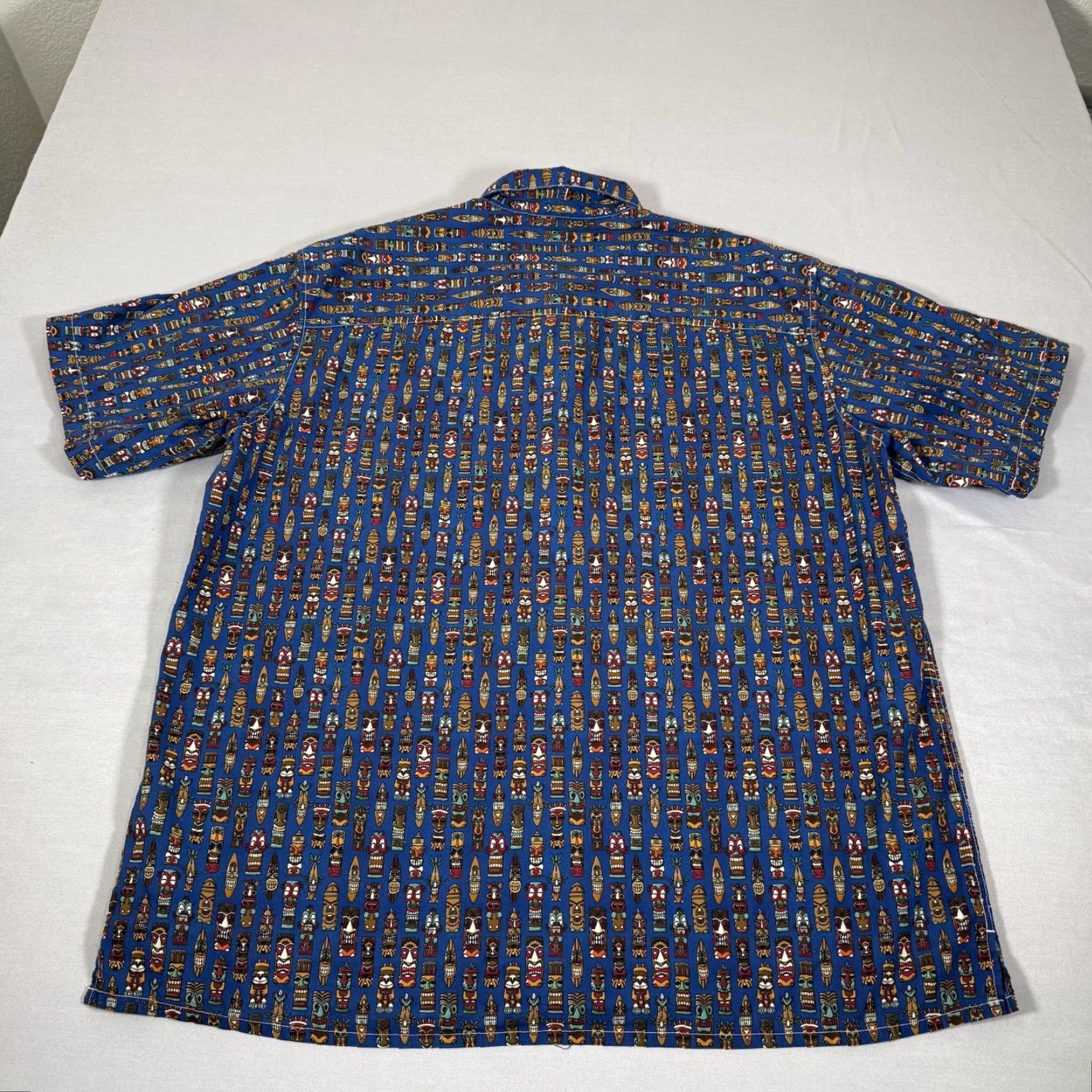 Vintage Yiume Shirt Men XL Blue Hawaiian Tiki Button Up Floral Short Sleeve Beach Preppy Casual Travel Navy Marine Tropical Size US XL / EU 56 / 4 - 4 Thumbnail