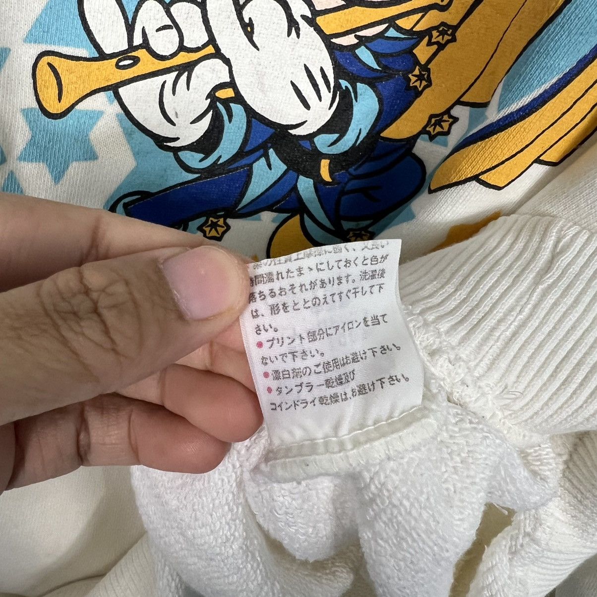 Mickey Mouse Vintage MICKEY MOUSE Graphic Crewneck Sweatshirt #3950-C180 Size US M / EU 48-50 / 2 - 11 Thumbnail