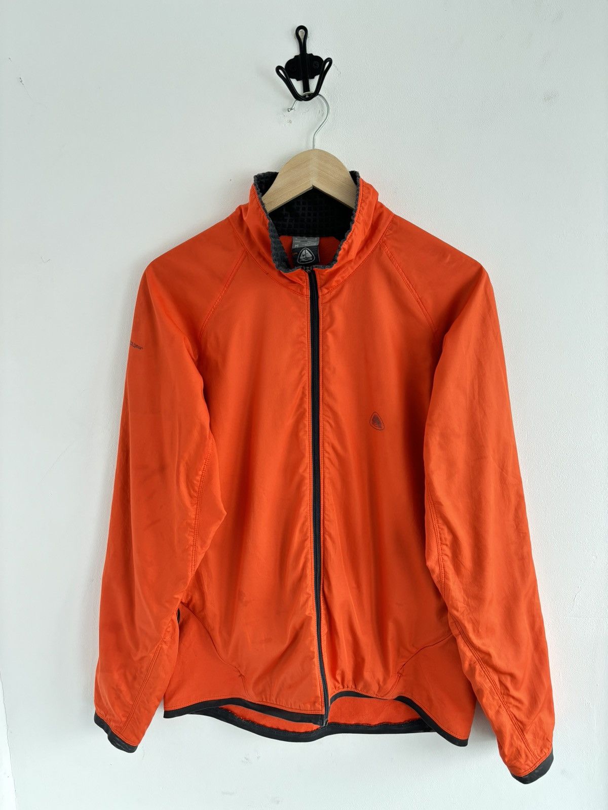 Nike ACG Nike ACG 00s Sphere Dry Orange Full Zip-Up Jacket Pockets Size US M / EU 48-50 / 2 - 1 Thumbnail