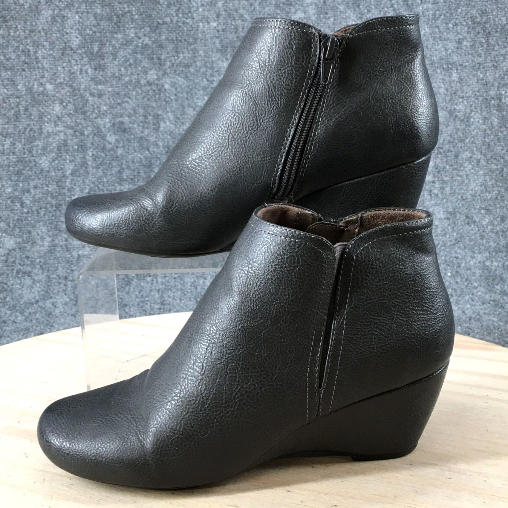 Vintage Natural Souls Womens 8 Wide Evans Ankle Booties Wedge Gray Faux Leather Boots Size US 8 / IT 38 - 2 Thumbnail