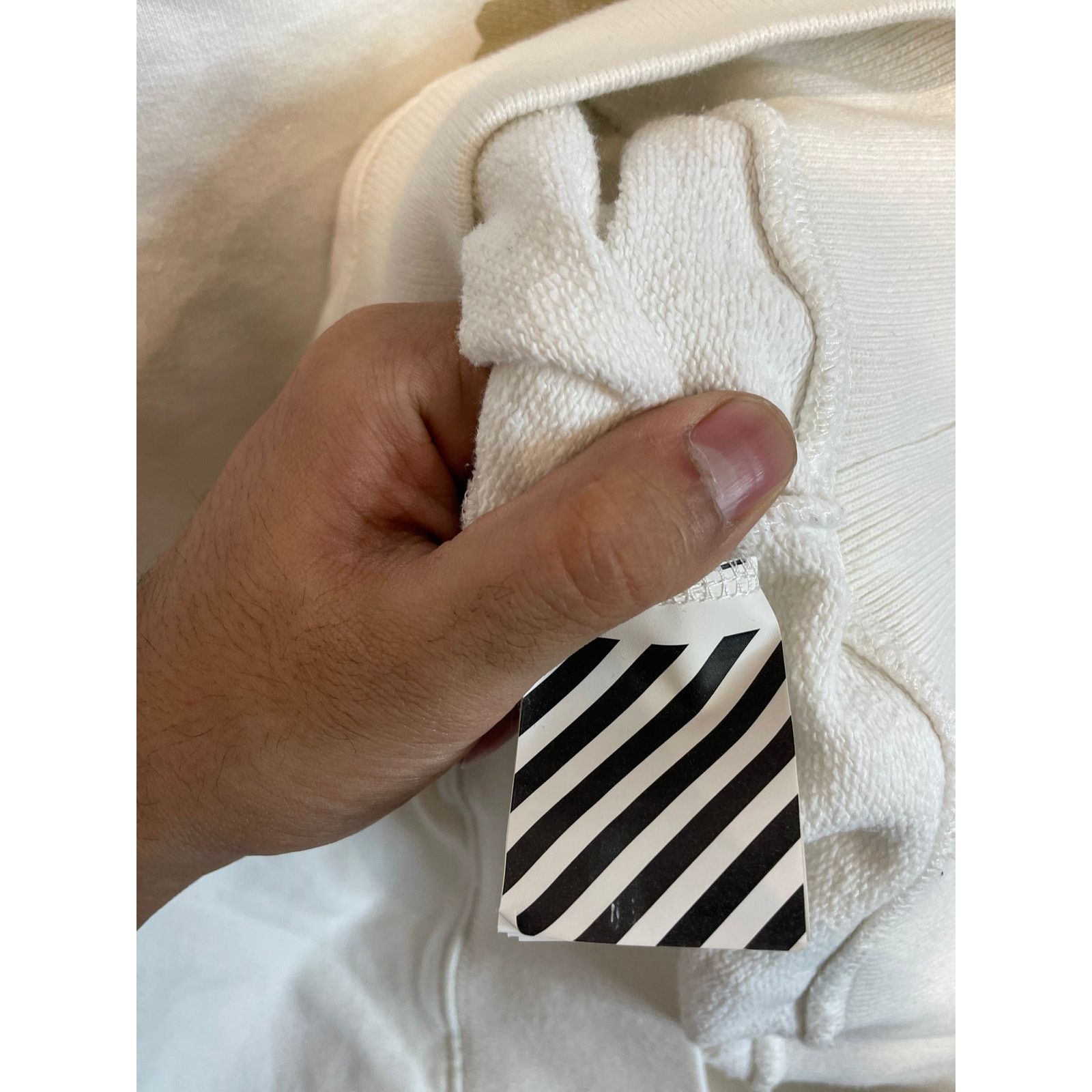 Off-White Off White Crewneck White Cream Used Medium Size M / US 6-8 / IT 42-44 - 3 Thumbnail