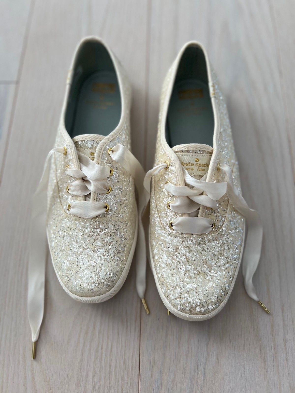 Kate Spade Keds X Kate Spade WF53272 Glitter Sneakers Cream ( 9 ) Size US 9 / IT 39 - 3 Thumbnail