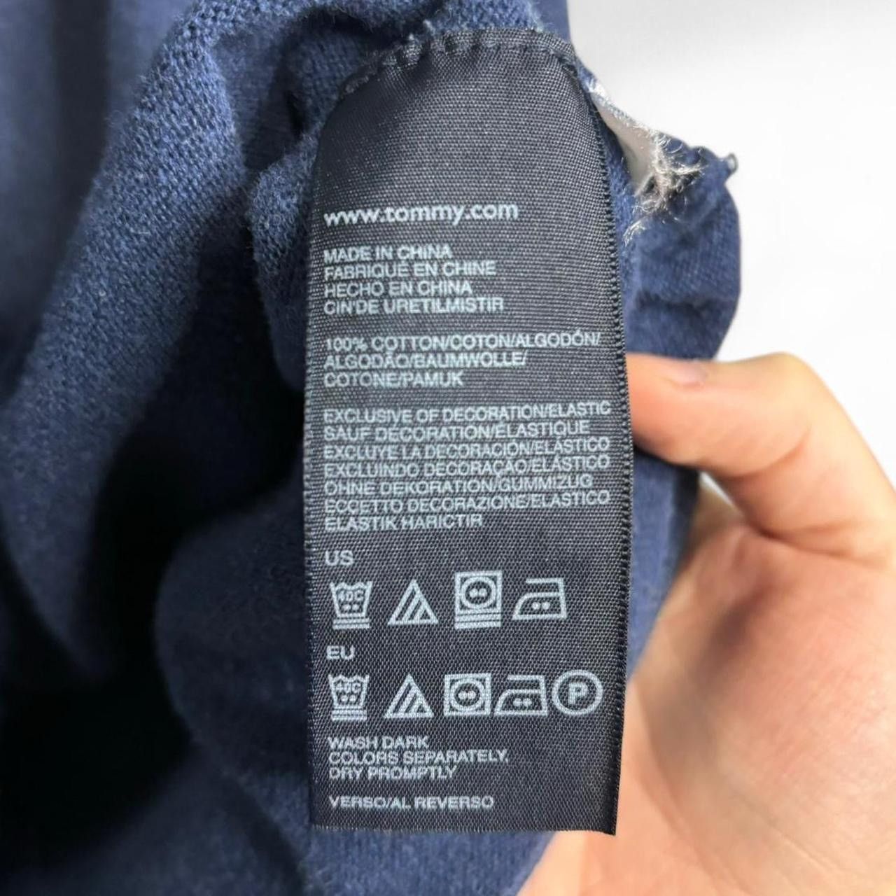 Tommy Hilfiger × Vintage Vintage Style Tommy Hilfiger Navy Sweater Vest Size US XXL / EU 58 / 5 - 4 Thumbnail