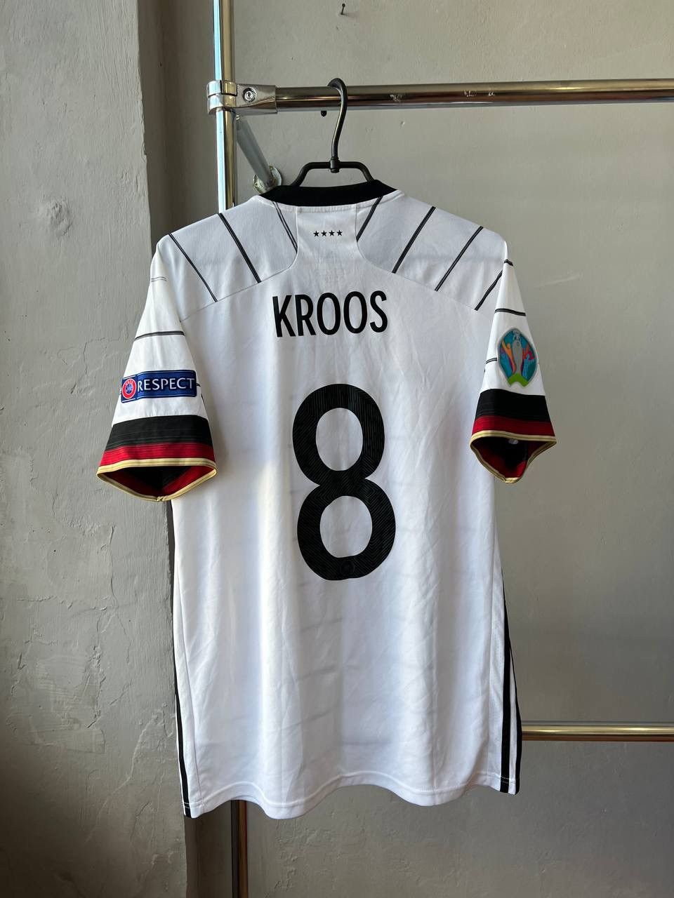 Adidas 2019/21 GERMANY TEAM #8 KROOS HOME SOCCER FOOTBALL JERSEY L Size US L / EU 52-54 / 3 - 14 Thumbnail