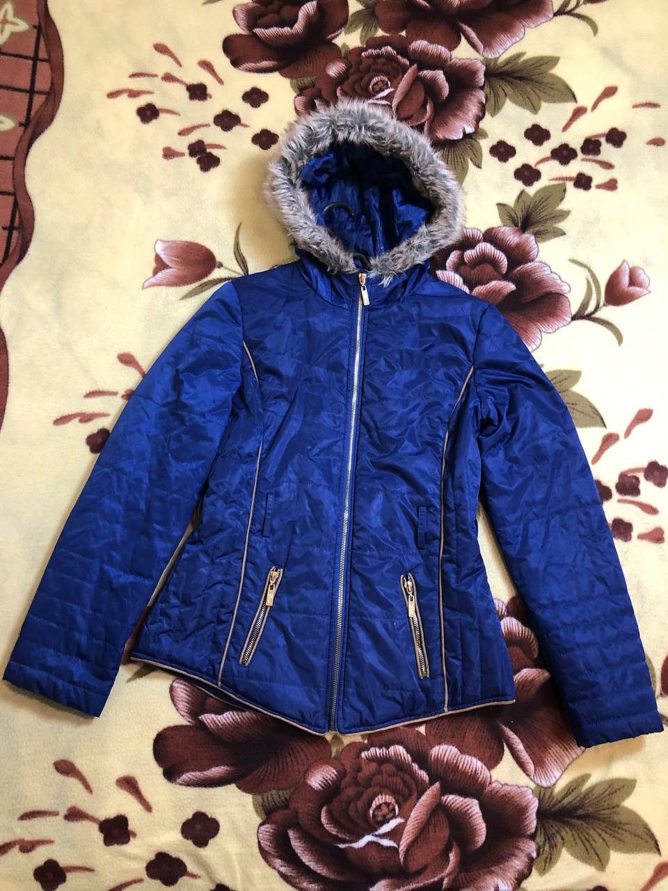 Guess VINTAGE GUESS Blue Hooded Puffer Jacket Size M / US 6-8 / IT 42-44 - 1 Thumbnail
