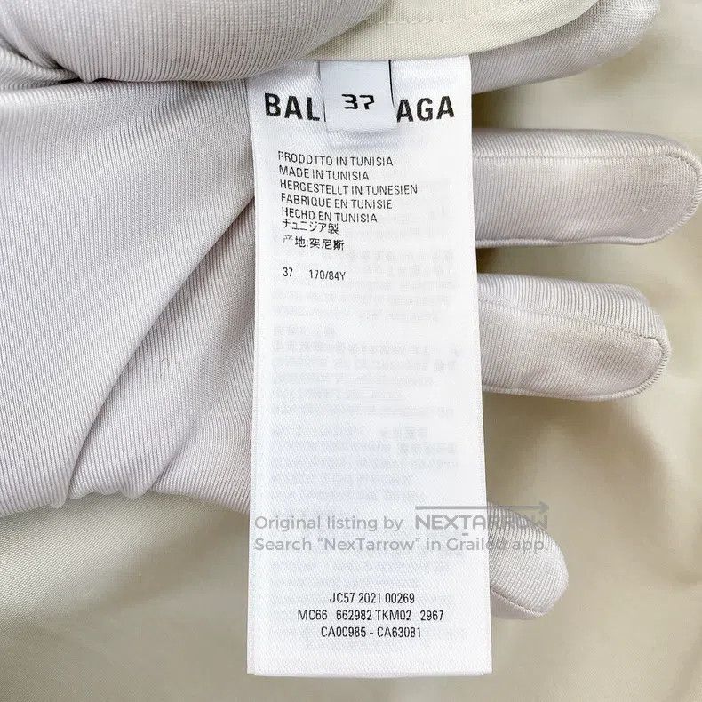 Balenciaga Balenciaga size 37 Light Colored Shirt Size US S / EU 44-46 / 1 - 8 Thumbnail