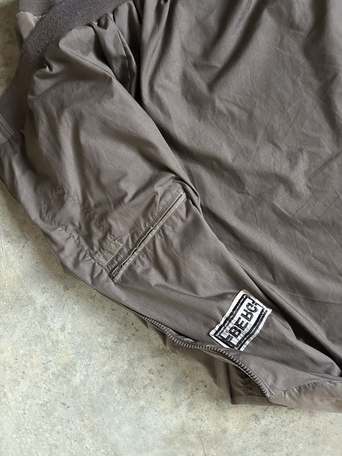 Vintage Vintage Taupe “F. BERG” Workwear Jacket — 90s Utility Zip-Up Size US S / EU 44-46 / 1 - 4 Thumbnail