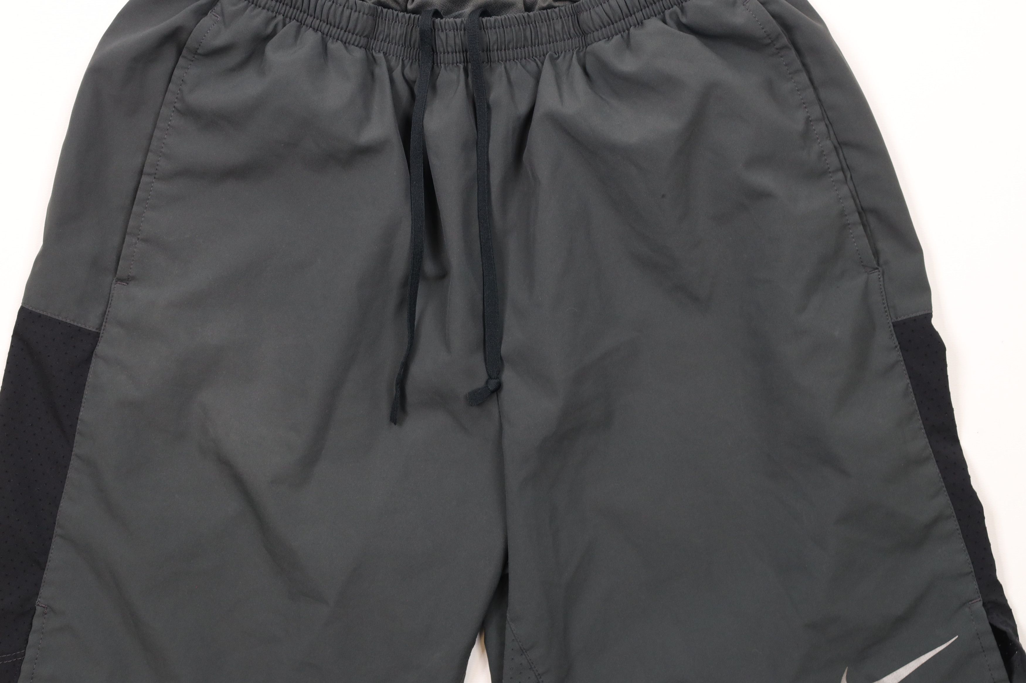 Nike × Vintage Vintage Nike Block Travis Scott Swoosh Lined Shorts Gray Size US 32 / EU 48 - 3 Thumbnail