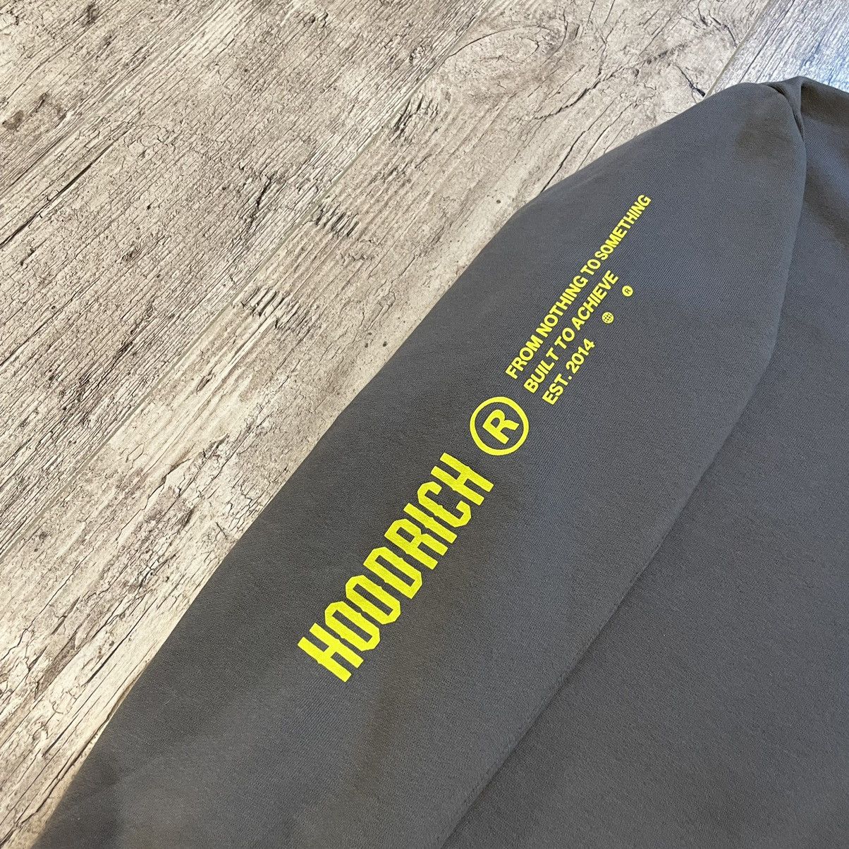 Hoodrich × Other Hoodrich Grey crewneck knitwear hoodie t-shirt streaetwear Size US M / EU 48-50 / 2 - 6 Thumbnail