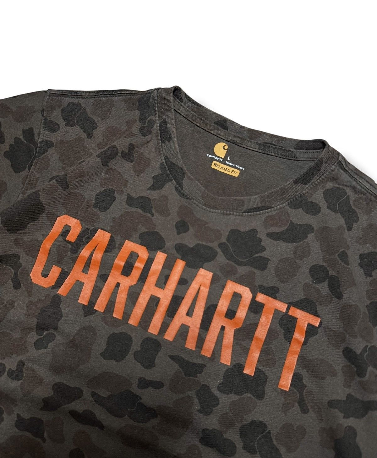 Carhartt Vintage Carhartt Camo T-shirt Y2K Streetwear Size US L / EU 52-54 / 3 - 3 Thumbnail