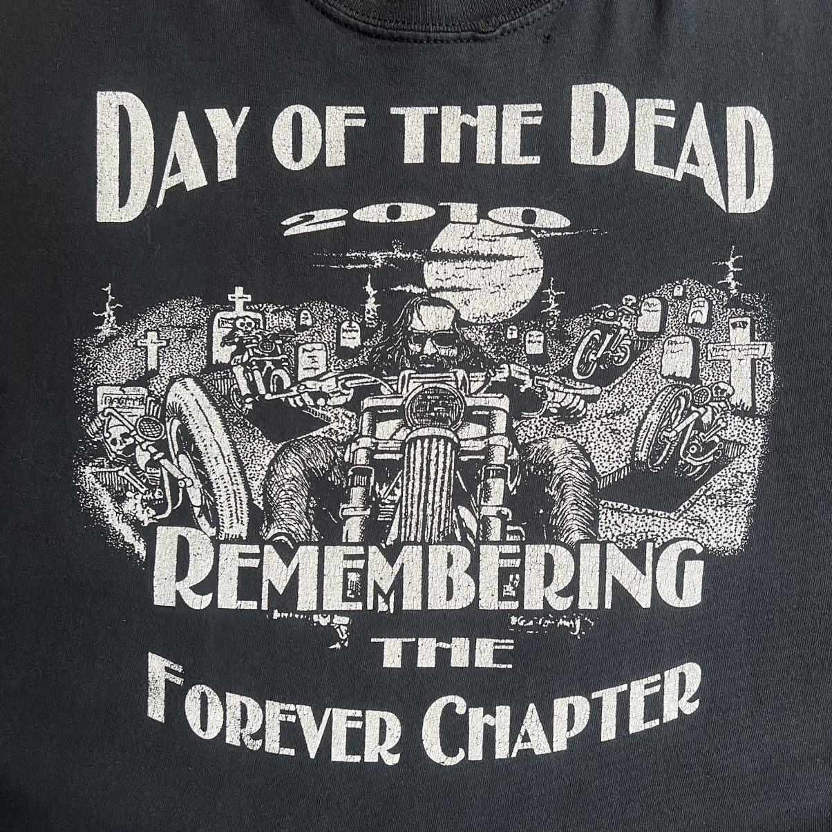 Gildan 2010 Dawn of the dead Milwaukee biker tank top skeletons Size US L / EU 52-54 / 3 - 3 Thumbnail