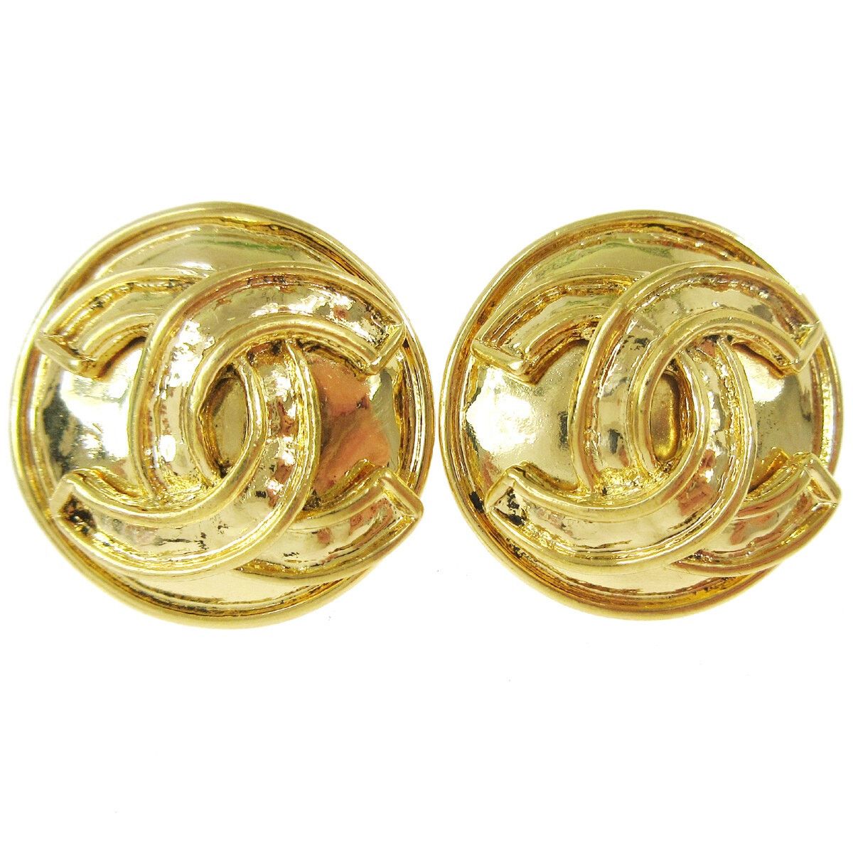 Chanel Gold Plated Vintage Round CC Clip-on Earrings Gold