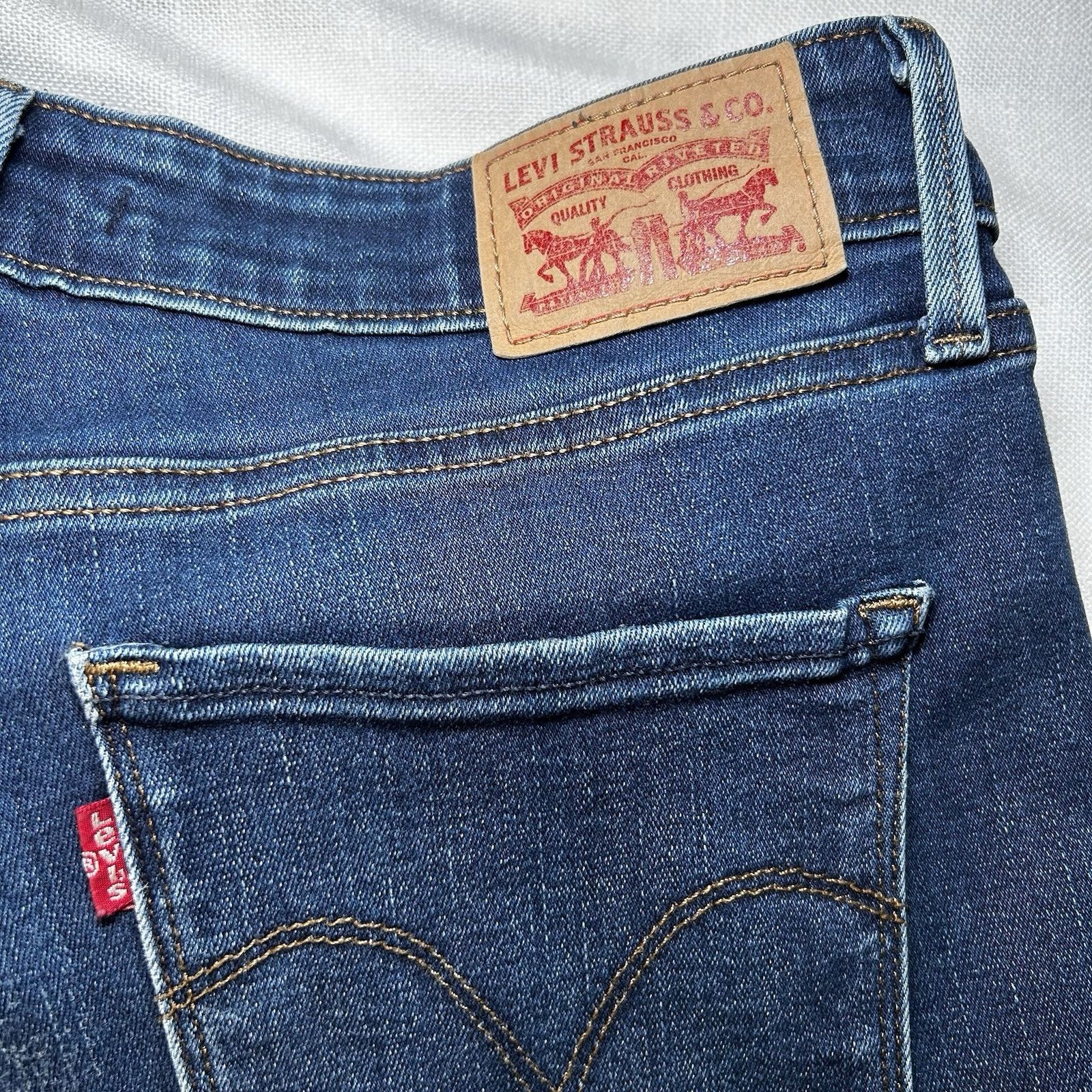 Levi's Levi Strauss Skinny Stretch Jeans Womens 8 Denim Mid Rise Size 30" / US 8 / IT 44 - 6 Thumbnail