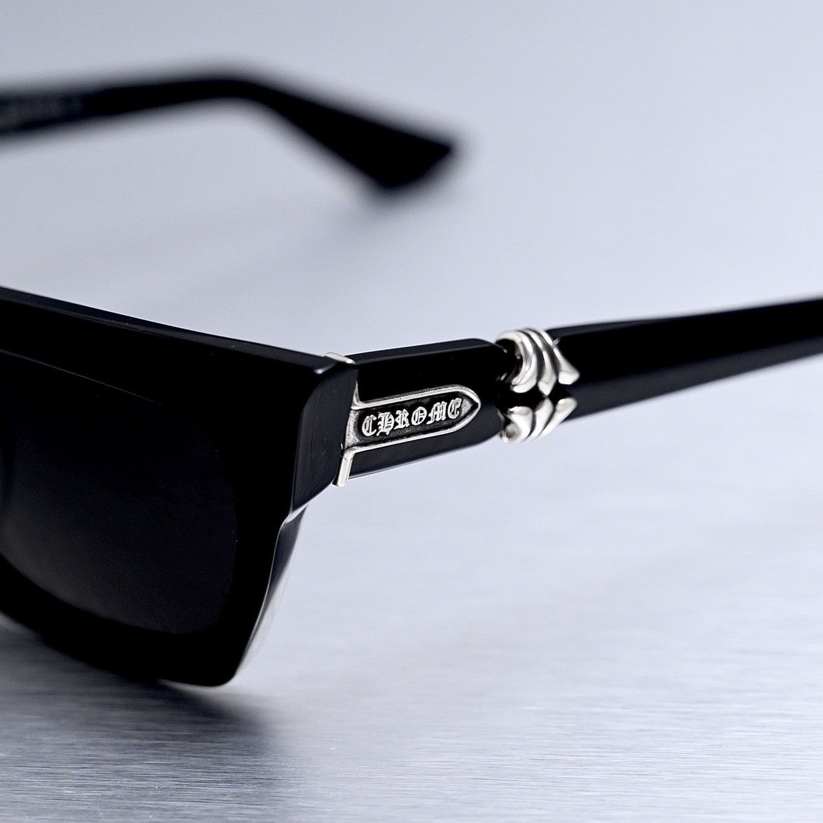 Chrome Hearts CHROME HEARTS CLITERALLY BLACK/SHINY SILVER SUNGLASSES Size ONE SIZE - 3 Thumbnail
