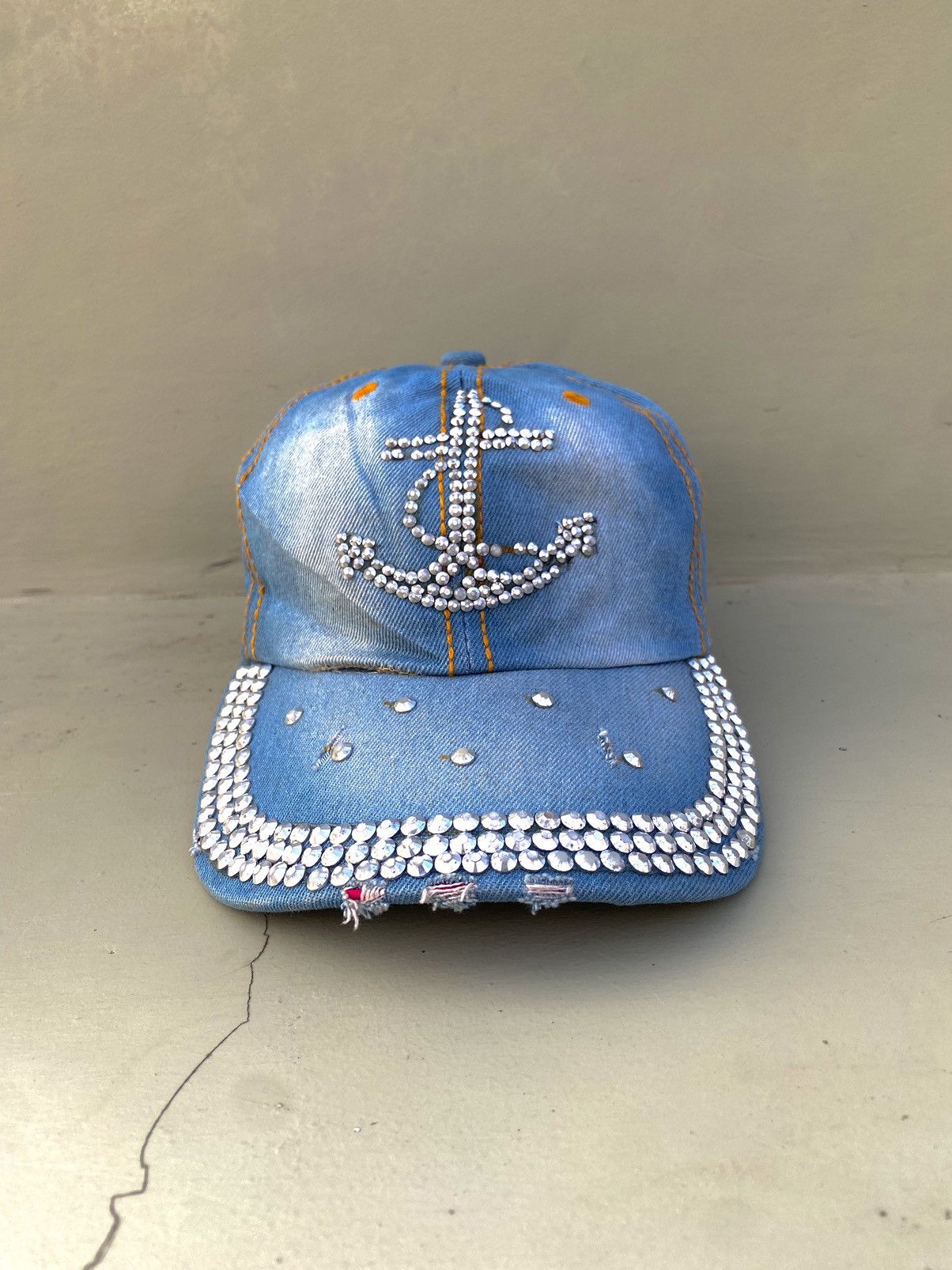 Le Grande Bleu (L.G.B.) 2000s zircon studded ship anchor denim hat Size ONE SIZE - 1 Thumbnail