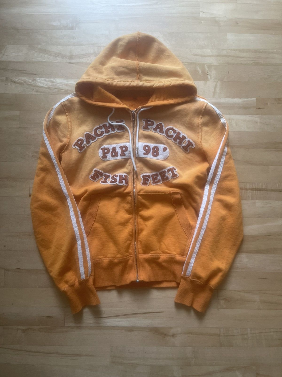 Pachi pachi zip up