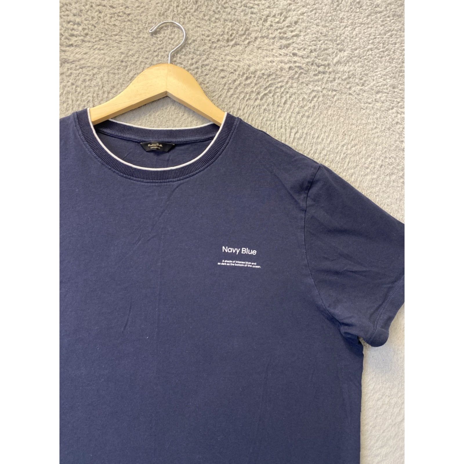 Massimo Dutti VINTAGE Massimo Dutti Navy T-Shirt Unisex Adults M White Casual Smart Style Size M / US 6-8 / IT 42-44 - 2 Thumbnail