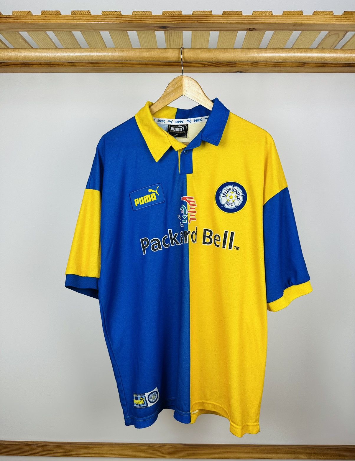 Puma LEEDS UNITED 1997 1999 Away Shirt Soccer Jersey Puma Vintage Size US XL / EU 56 / 4 - 1 Thumbnail