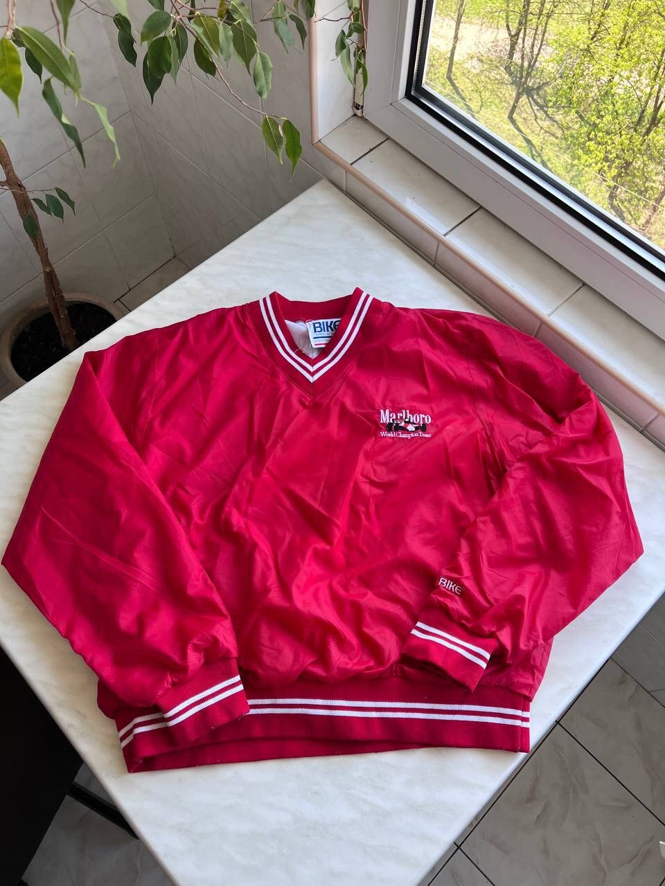 Marlboro Vintage MARLBORO World Champion Team Racing Nylon Sweatshirt Size US L / EU 52-54 / 3 - 2 Thumbnail