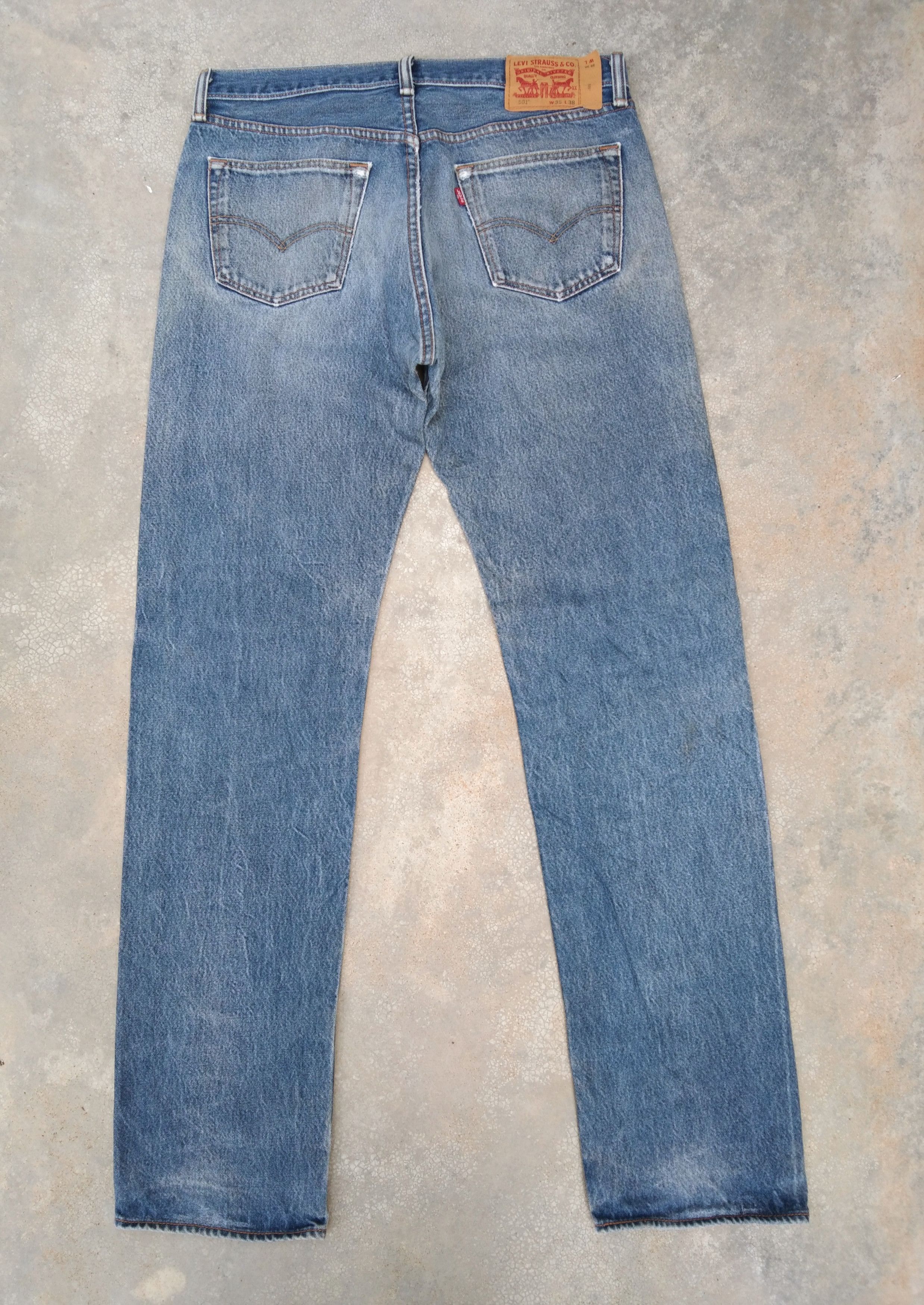 Levi's × Vintage Vintage Levis 501 Distressed Jeans 34x36 Size US 34 / EU 50 - 2 Thumbnail