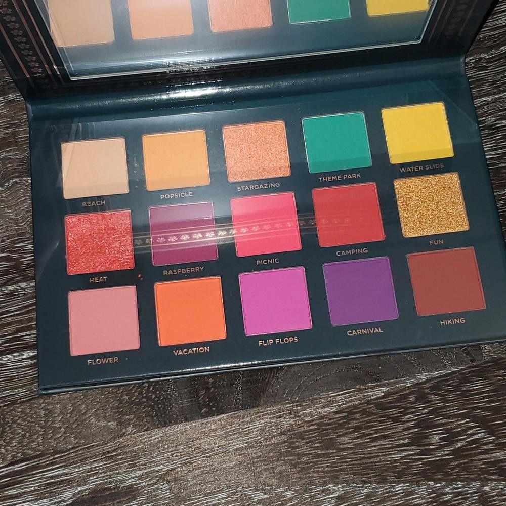 Designer Ace Beaute Nostalgia Palette Size ONE SIZE - 2 Thumbnail