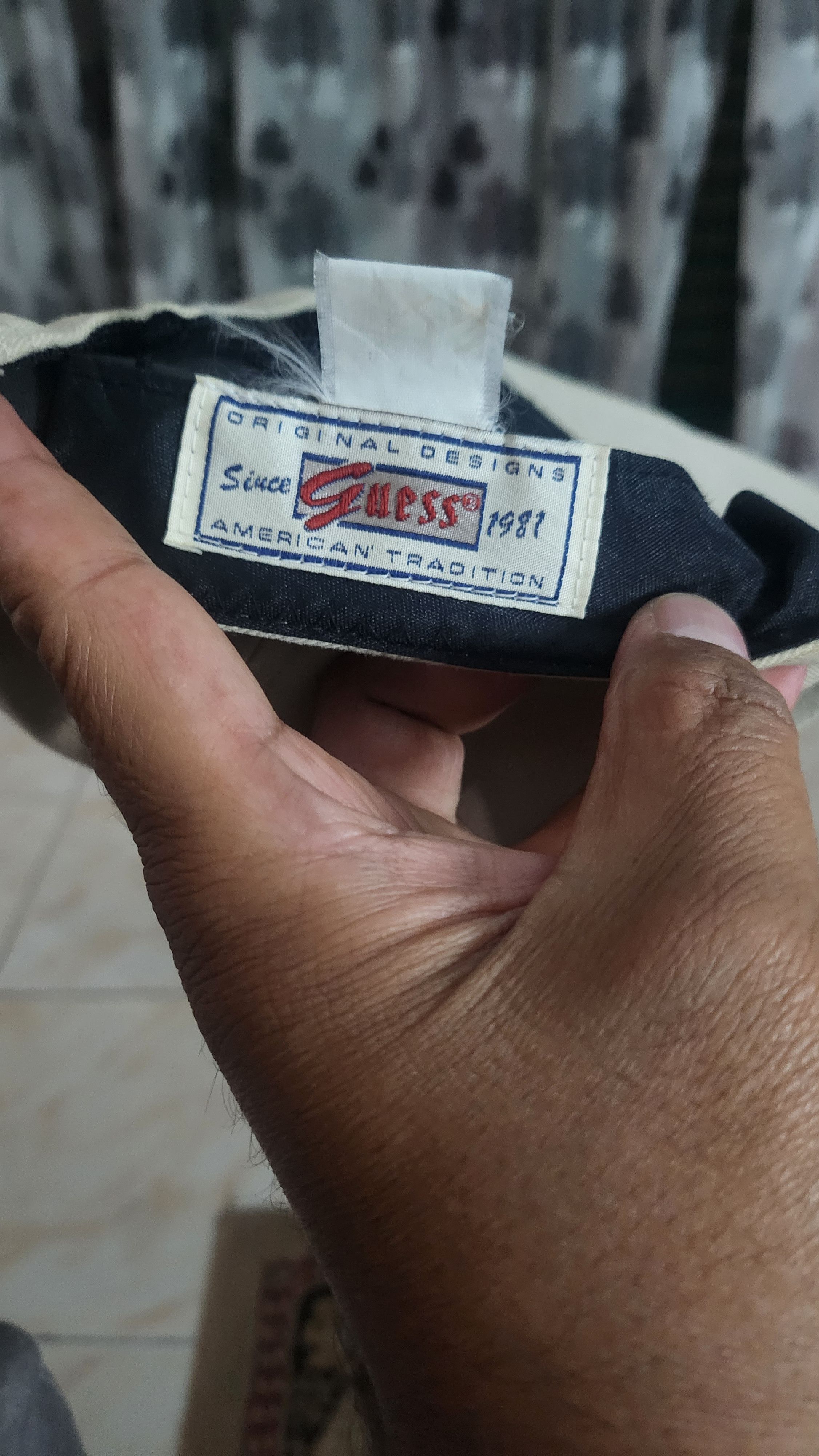 Guess vintage hat
