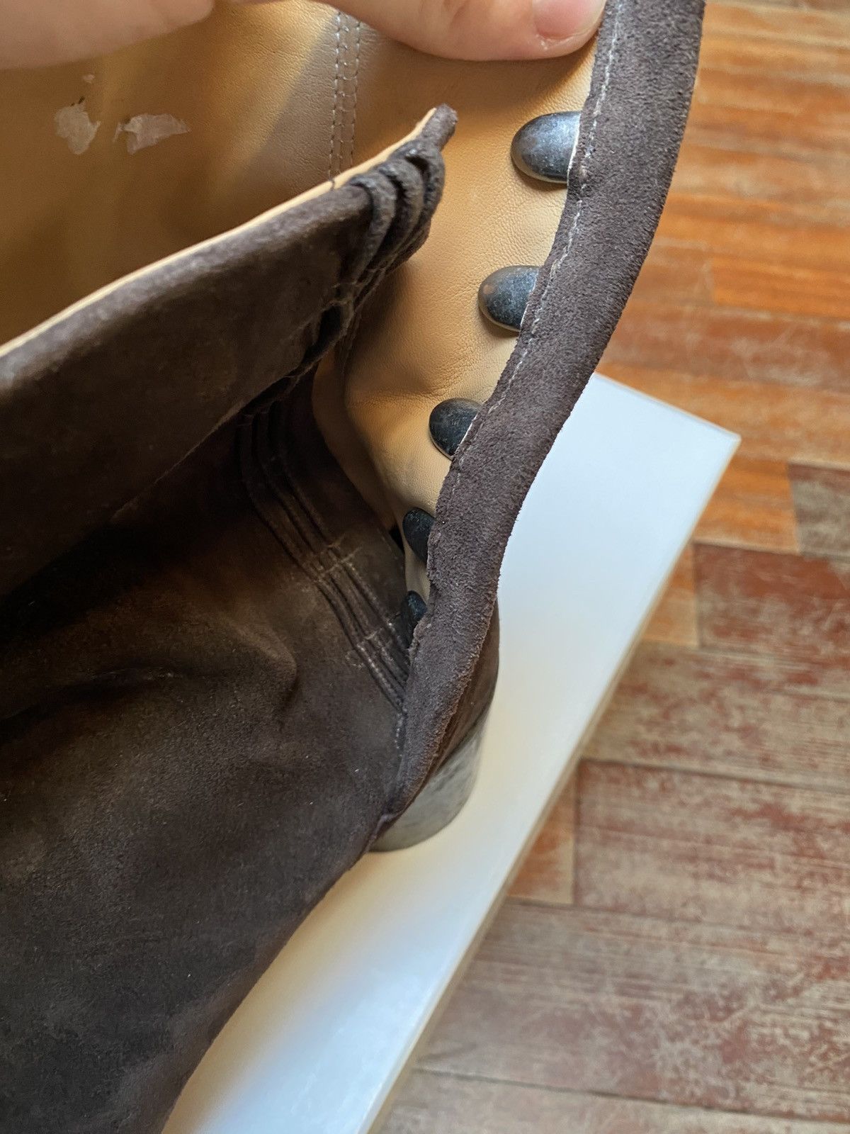 Maison Margiela Maison margiela brown suede tabi boots Size US 10 / EU 43 - 4 Thumbnail