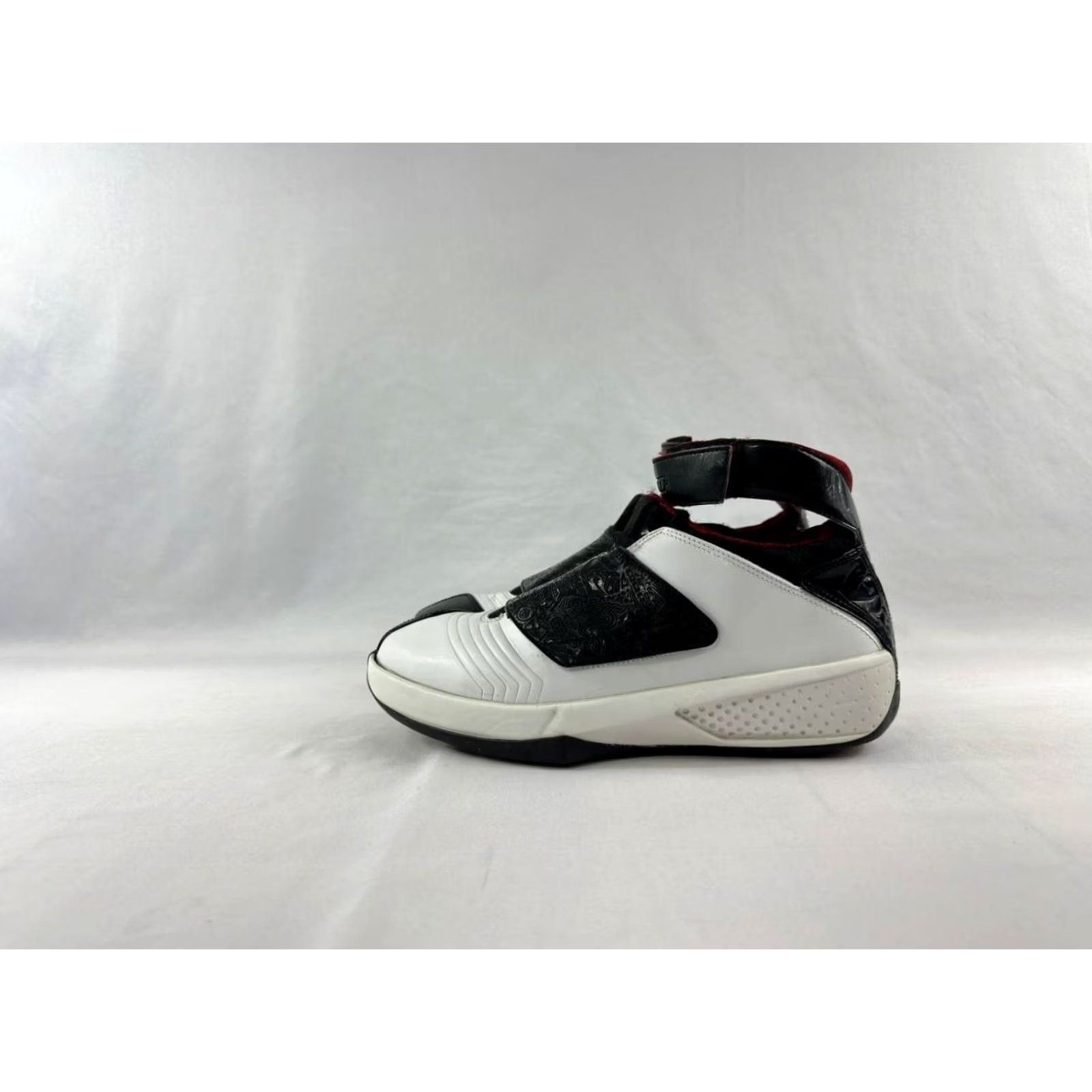 Jordan Brand Nike Air Jordan 20 OG 'Quickstrike' 2005 Athletic Men Sneaker 9.5 White Adult Size US 10 / EU 43 - 6 Thumbnail