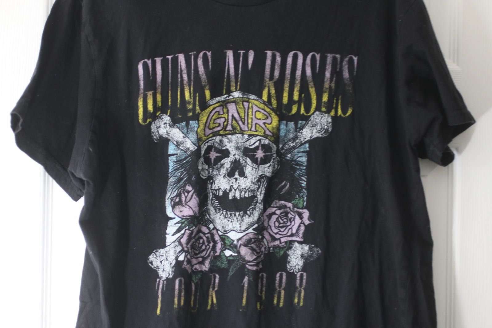 Guns N' Roses Guns N Roses 1988 Tour Skull Tee Black bLACK T-SHIRT Size ONE SIZE - 3 Thumbnail