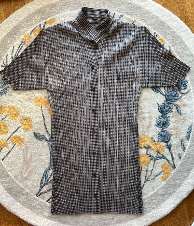 Issey Miyake Issey Miyake size:3 A black mid-length, vintage cardigan Size XS / US 0-2 / IT 36-38 - 4 Thumbnail