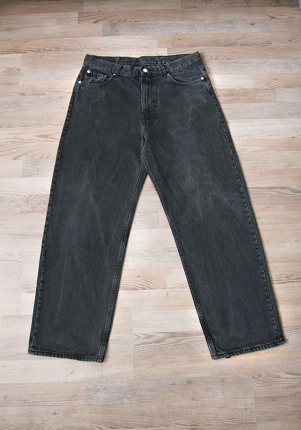 Weekday Weekday Galaxy Loose Baggy Jeans Skater wide leg y2k Washed Size US 31 - 1 Thumbnail