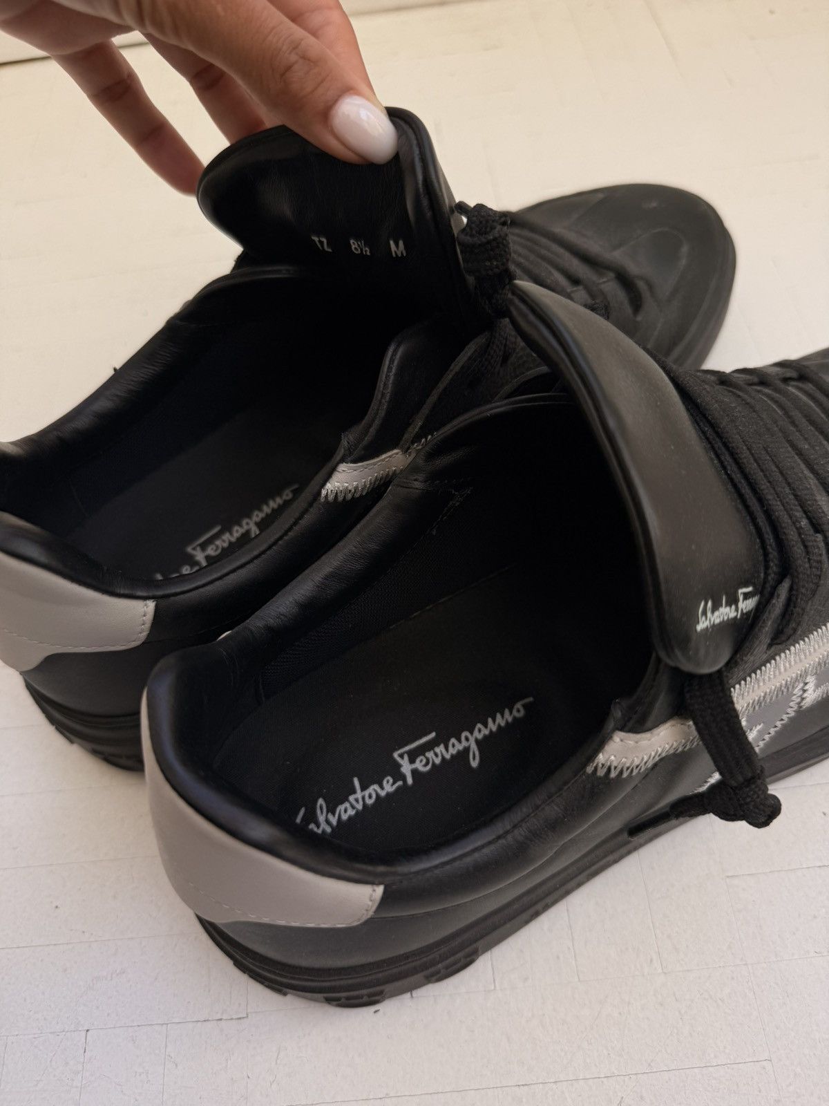 Salvatore Ferragamo Fergamo sneakers barely worn Size US 8.5 / EU 41-42 - 5 Thumbnail