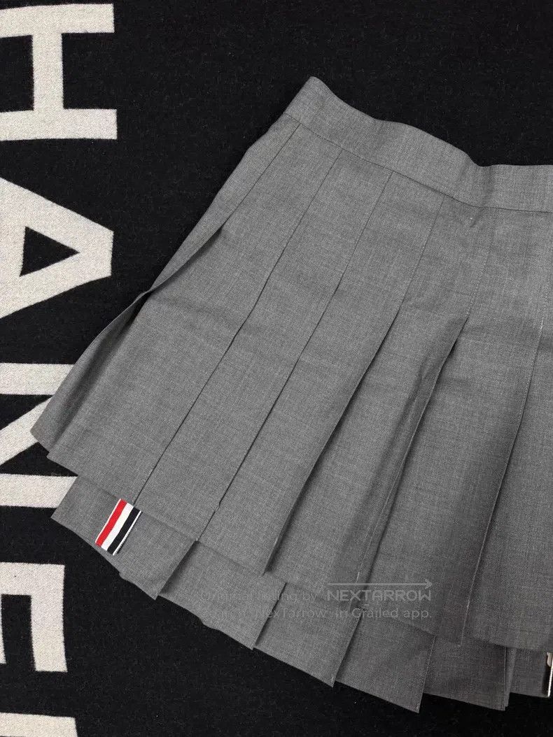 Thom Browne Thom Browne Preppy Gray Pleated Skirt Size 27" / US 4 / IT 40 - 5 Thumbnail