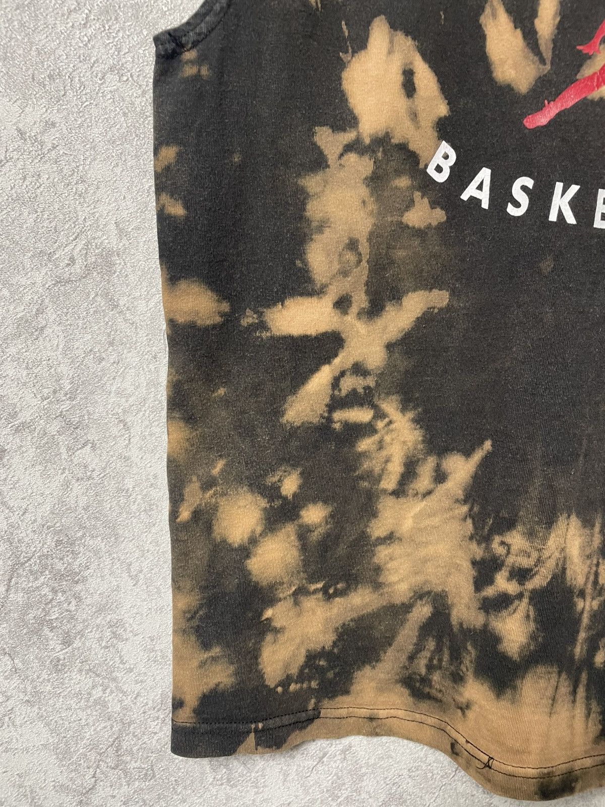 Nike Vintage 90s Nike Jordan Jampman Basketball Tie Dye Tank Top Size US M / EU 48-50 / 2 - 13 Thumbnail