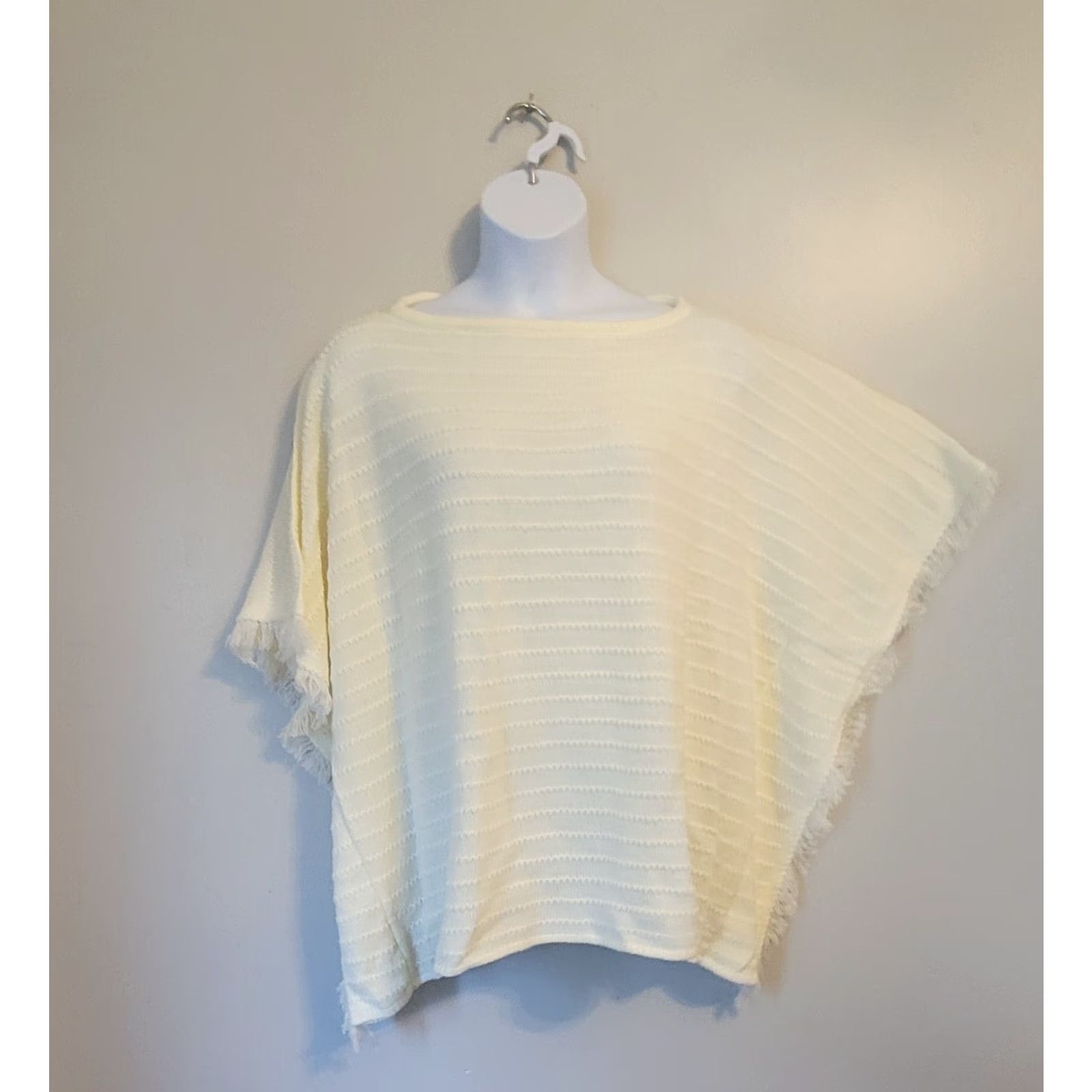 Dillard's Dillards Ivory Knit Poncho Sweater OS Acrylic Pullover Knit Women's One Size Casual Size ONE SIZE - 2 Thumbnail