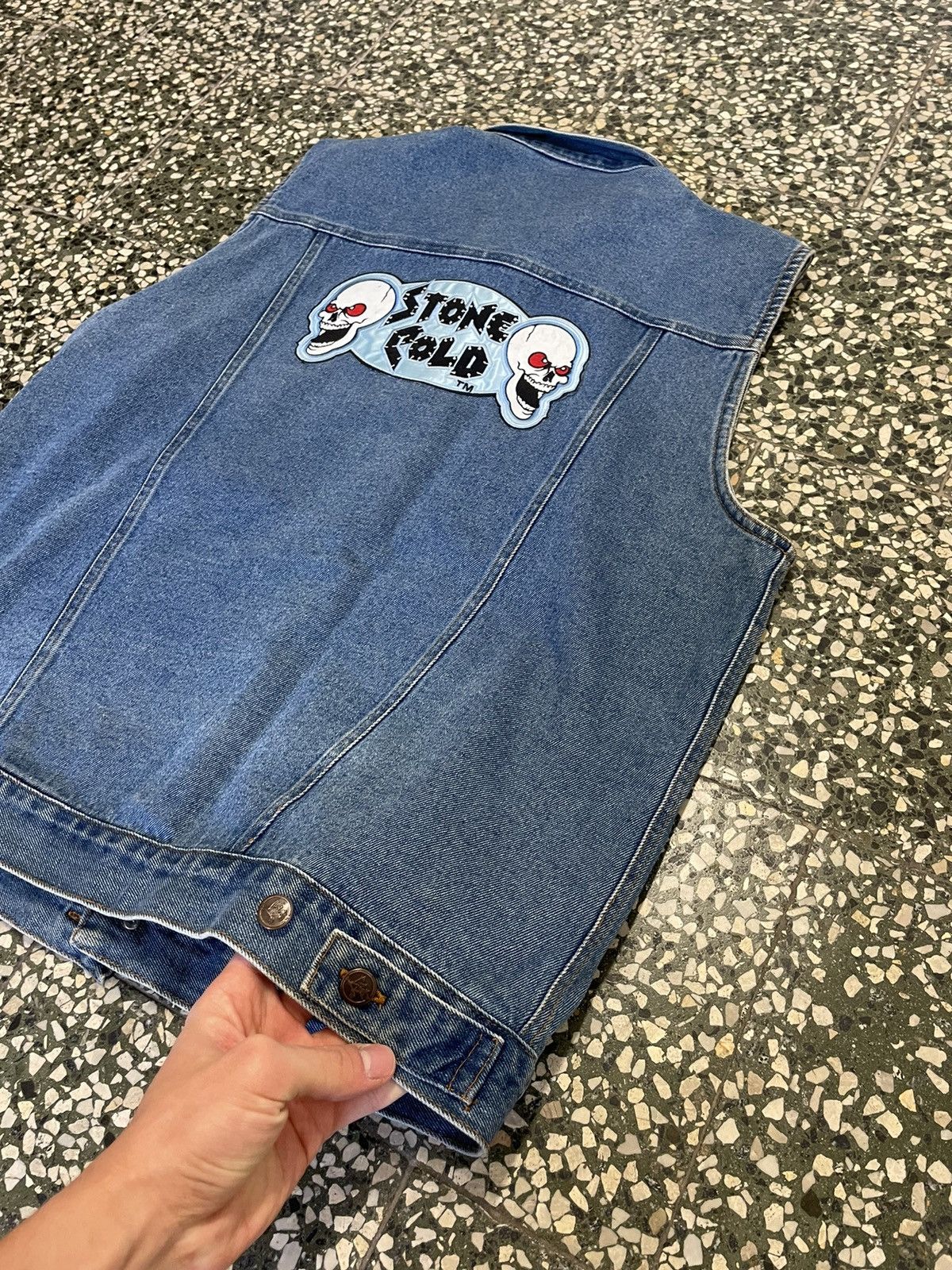 WWF Vntage Stone Cold Steve Austin Jeans vest WWF Attitude 1999 Size US L / EU 52-54 / 3 - 15 Thumbnail