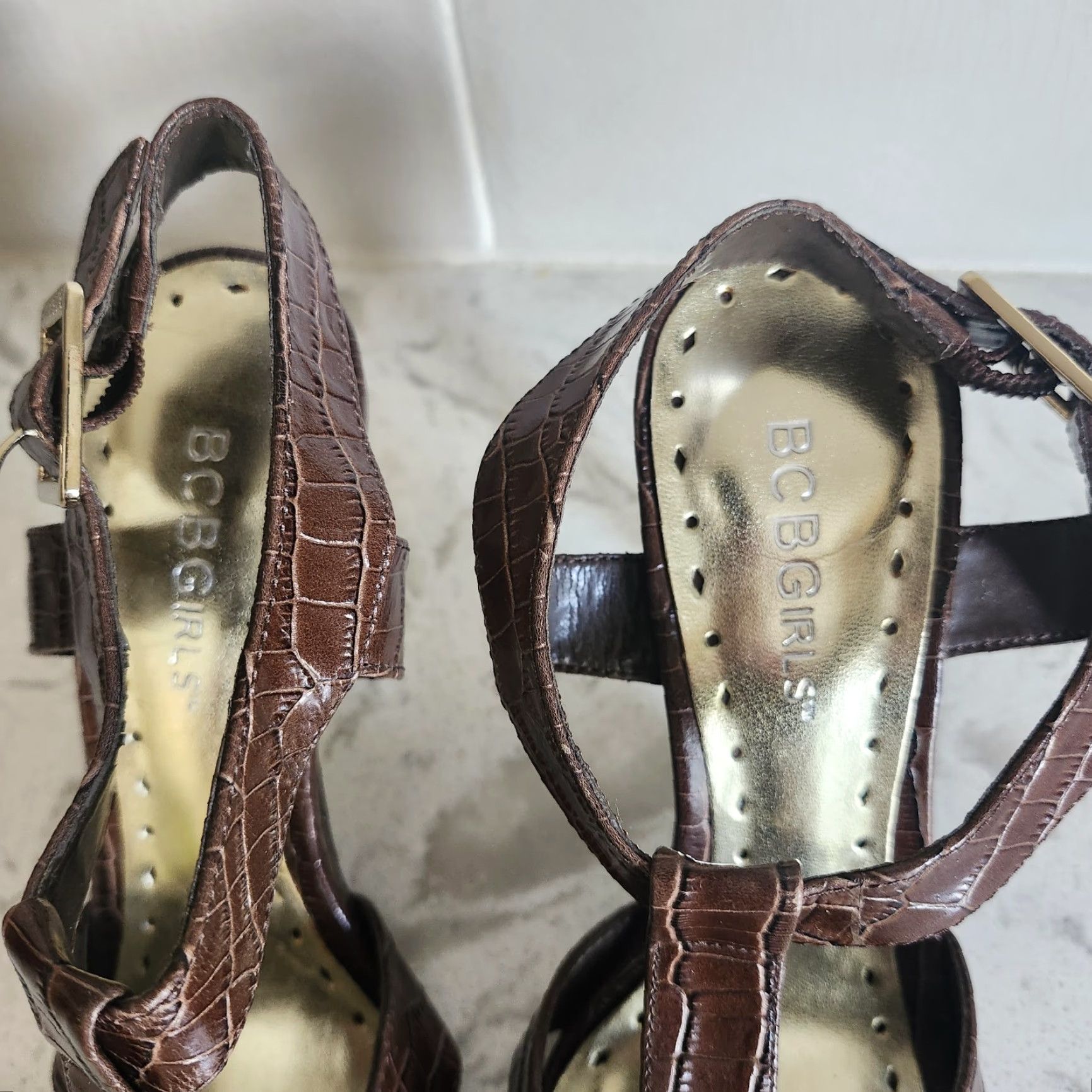 Vintage BCBGirls Women’s Brown Gold Peep Toe Strappy Heels Mary Jane 6B Brown Gold Strappy Heels Womens Shoes Size US 7 / IT 37 - 5 Thumbnail