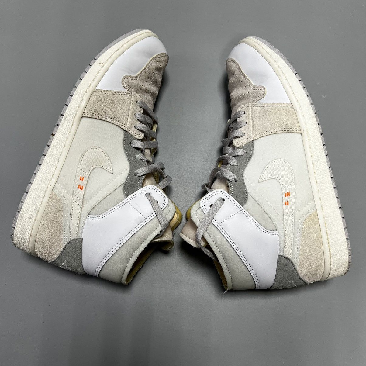 Jordan Brand × Nike Nike Air Jordan 1 Mid SE Craft sneakers shoes Size US 12 / EU 45 - 10 Thumbnail