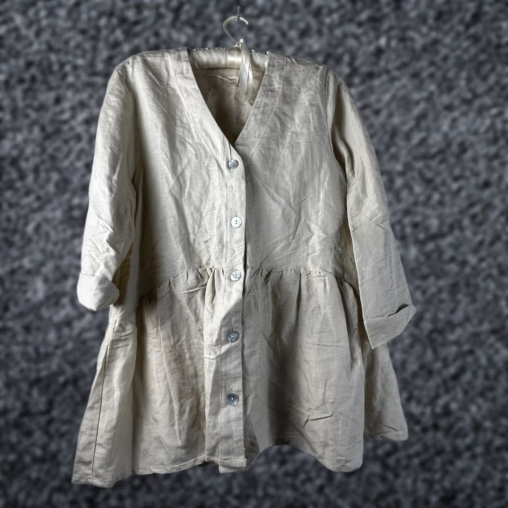 Vintage Jennifer & Grace Blouse Womens Medium Beige 3/4 Sleeve Peplum Dropwaist Linen Rayon V-Neck Button Holiday Casual Womens Size M / US 6-8 / IT 42-44 - 1 Thumbnail