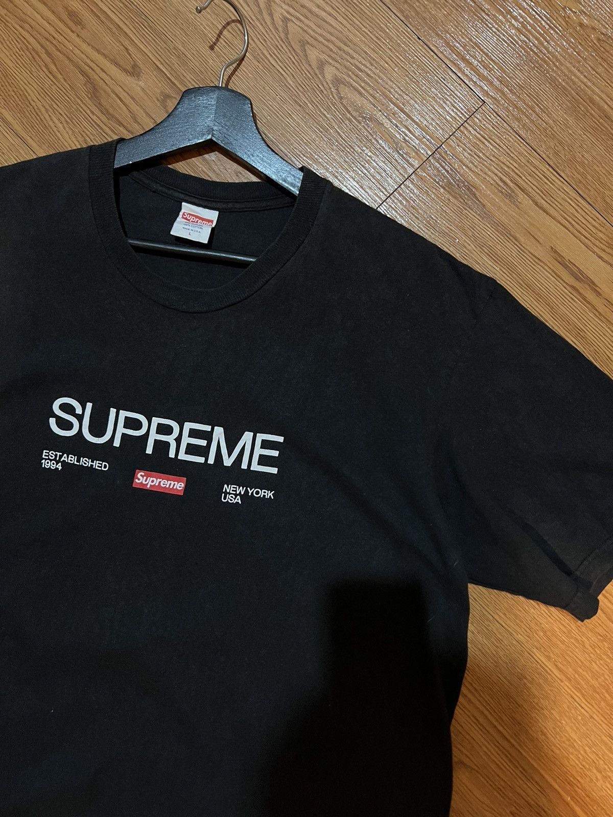 Supreme Supreme Est.1994 tee Size US L / EU 52-54 / 3 - 2 Thumbnail