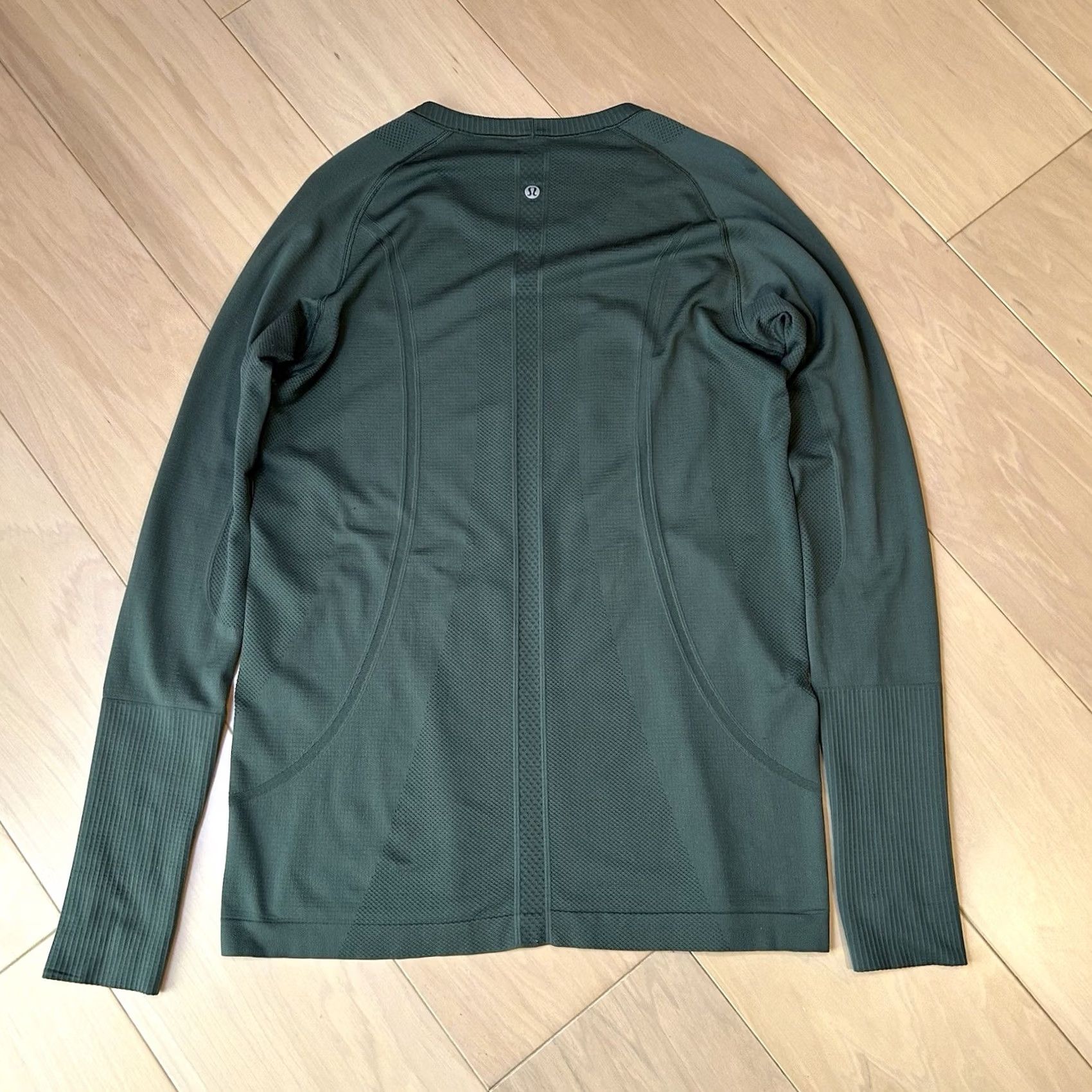 Lululemon VINTAGE LULULEMON Swiftly Tech Crew Top Long Sleeve Women's 8 Green Shirt (If applicable) Size XL / US 12-14 / IT 48-50 - 2 Thumbnail