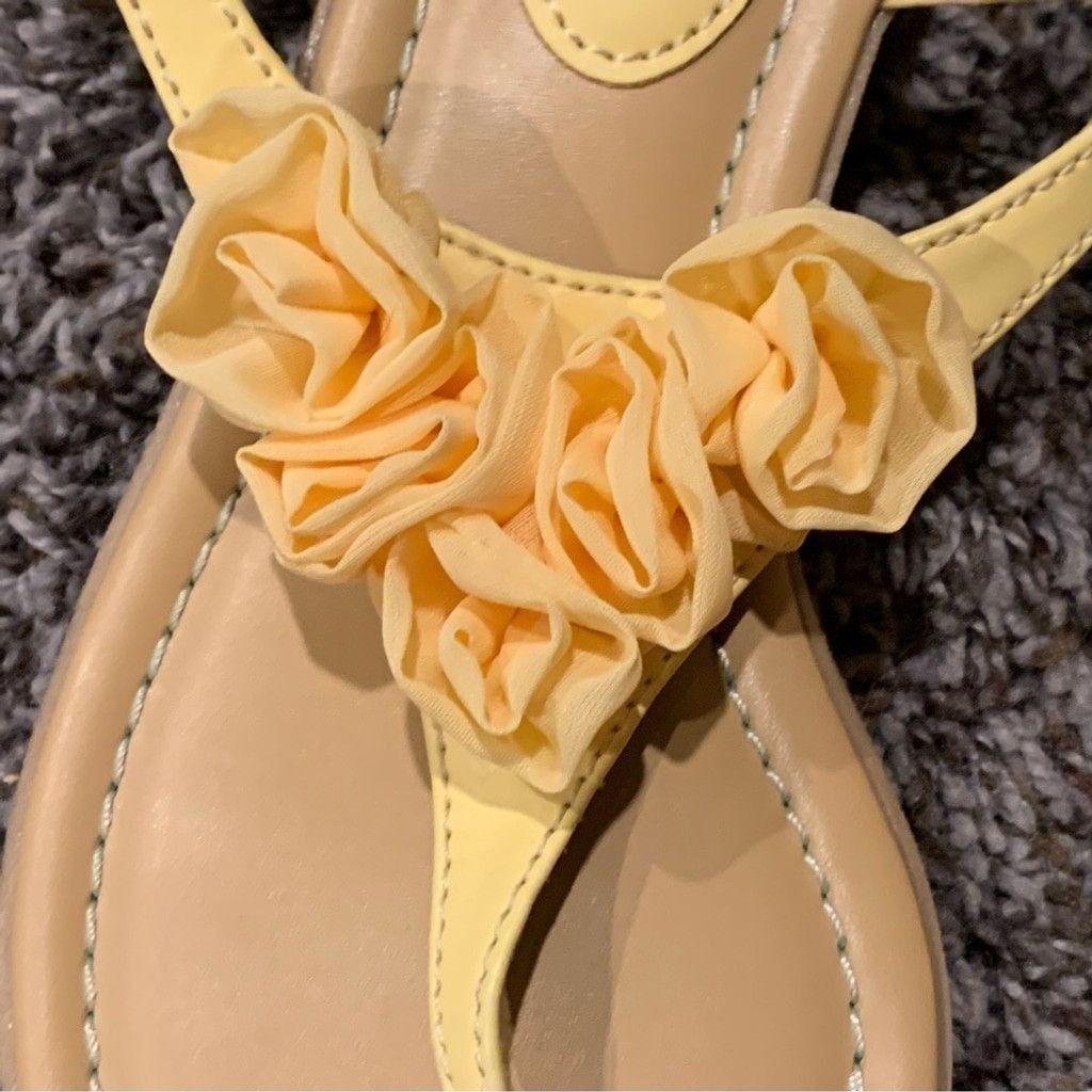 St. Johns Bay Woman’s St Johns Bay Sandal Size US 7.5 / IT 37.5 - 2 Thumbnail