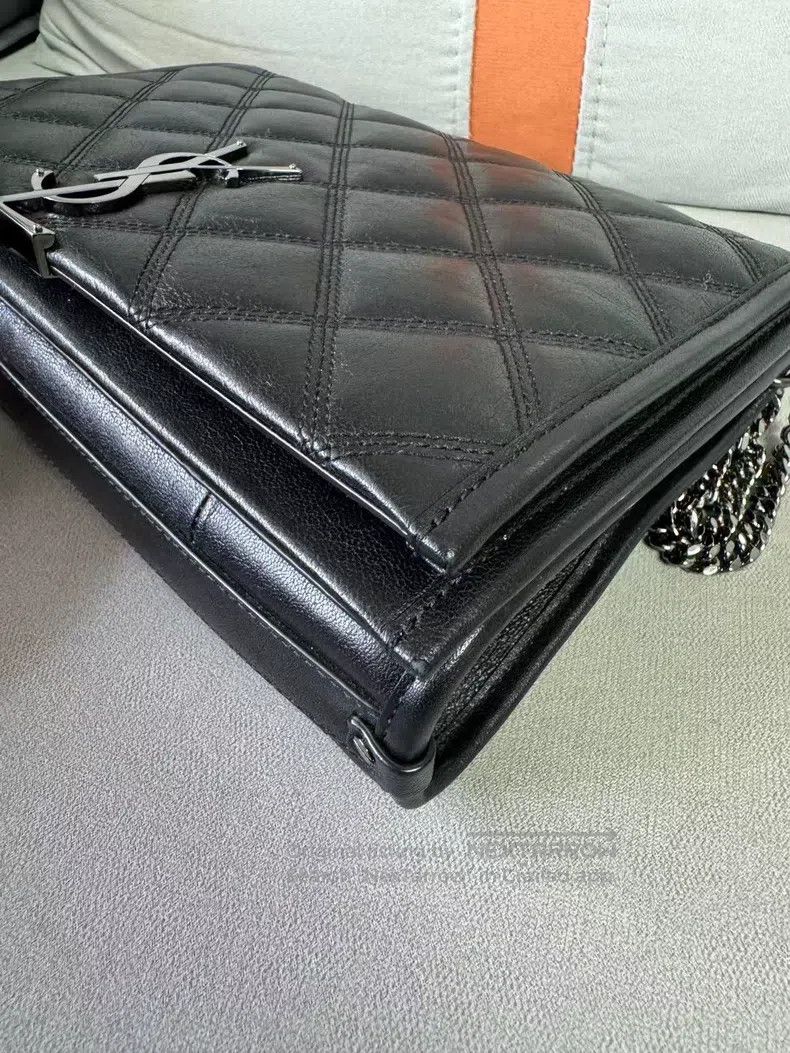 Saint Laurent Paris Saint Laurent Paris Silver Logo Diamond Quilted Lamb Leath Size ONE SIZE - 5 Thumbnail