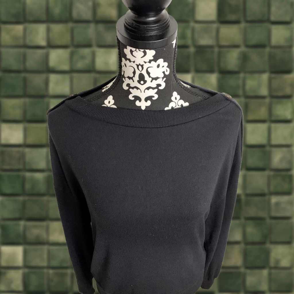 J.Crew J.CREW Women’s XS Boat Neck Pullover Knit Sweater Top Button Accent Black Top Sweater Women's XS Boat Neck Knit Pullover Button Accent Size XS / US 0-2 / IT 36-38 - 1 Thumbnail