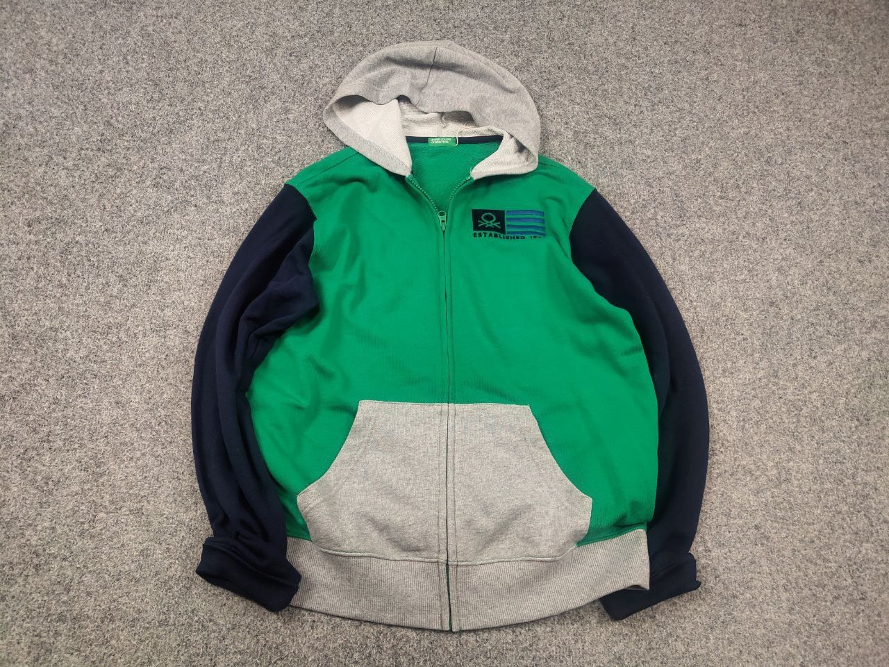 United Colors Of Benetton United colors of benetton Design cotton Logo Zip Hoodie Size US S / EU 44-46 / 1 - 3 Thumbnail