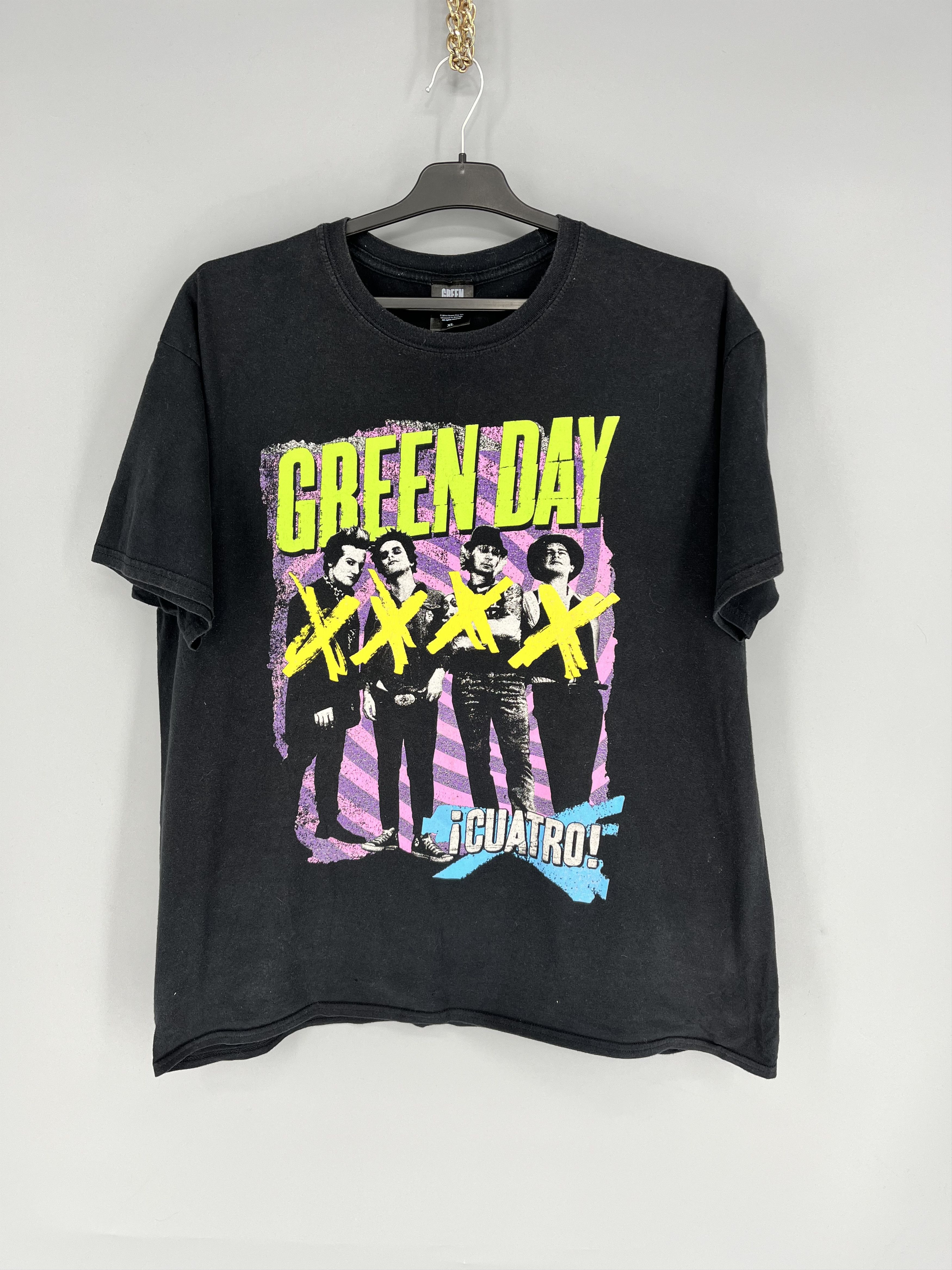 Band Tees Vintage Green Day Band T-Shirt Us Punk Tshirts Band Tee Size US XL / EU 56 / 4 - 1 Thumbnail