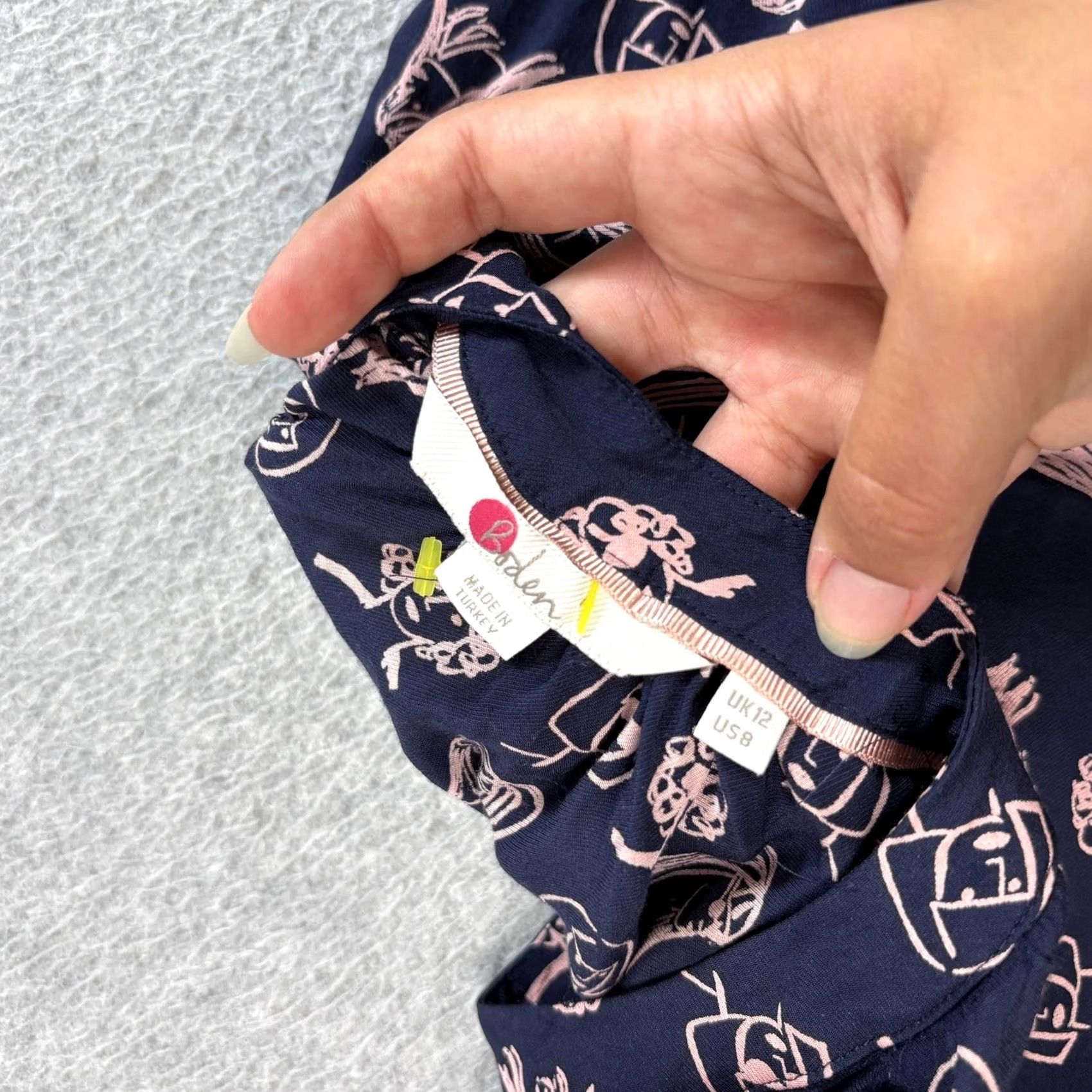 Boden Boden Shirt Women 8 UK 12 Button Blue Faces Long Sleeve Top Artsy Novelty Twee Size M / US 6-8 / IT 42-44 - 3 Thumbnail