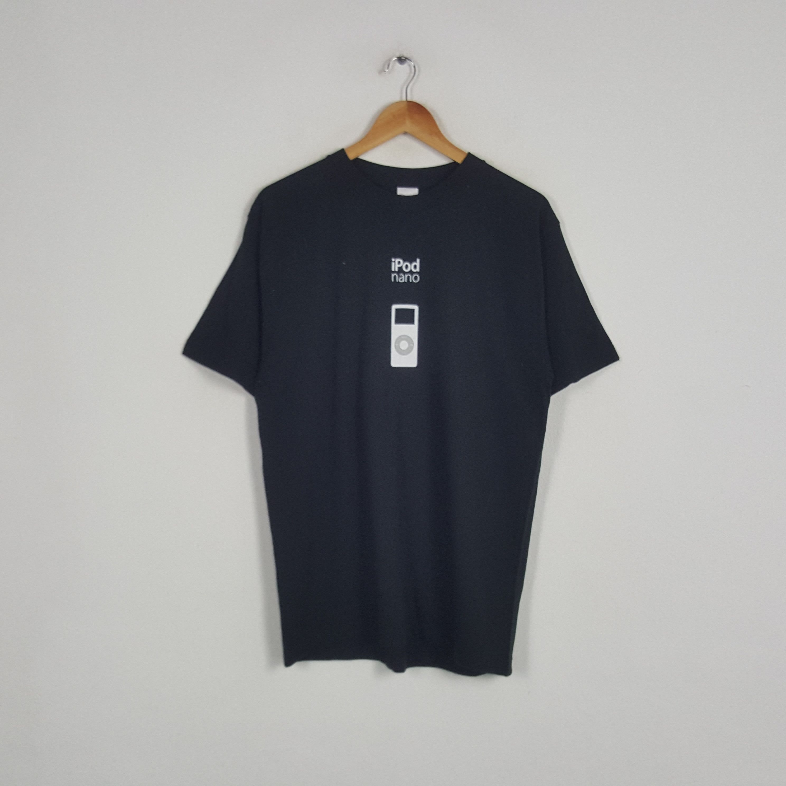 Apple × Vintage Vintage Apple IPod Nano Electronic Brand Tshirt Size US L / EU 52-54 / 3 - 1 Thumbnail
