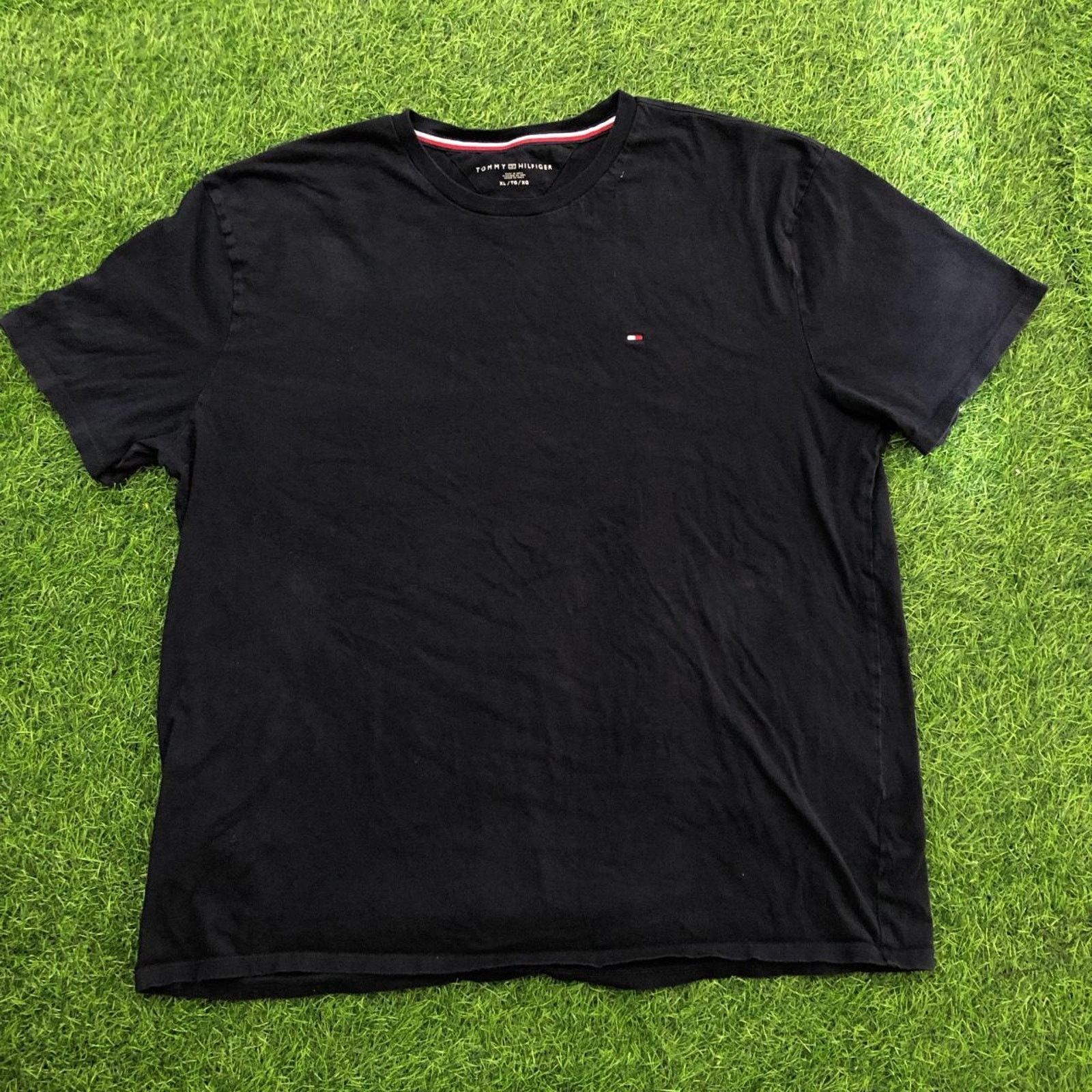 Tommy Hilfiger Navy Tommy Hilfiger Blank Embroidered Tee Size US XL / EU 56 / 4 - 1 Thumbnail